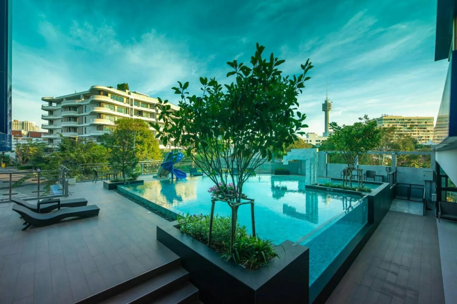 Pool view in Lewit Hotel Pattaya, a member of Radisson Individuals