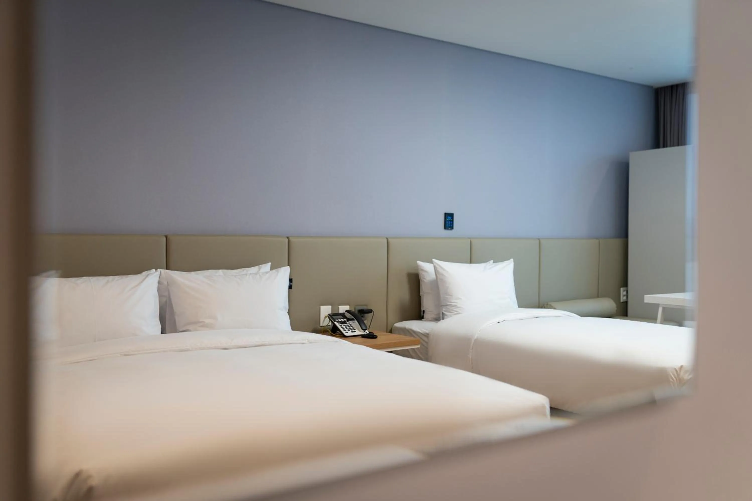 Bedroom, Bed in Best Western Asan Hotel