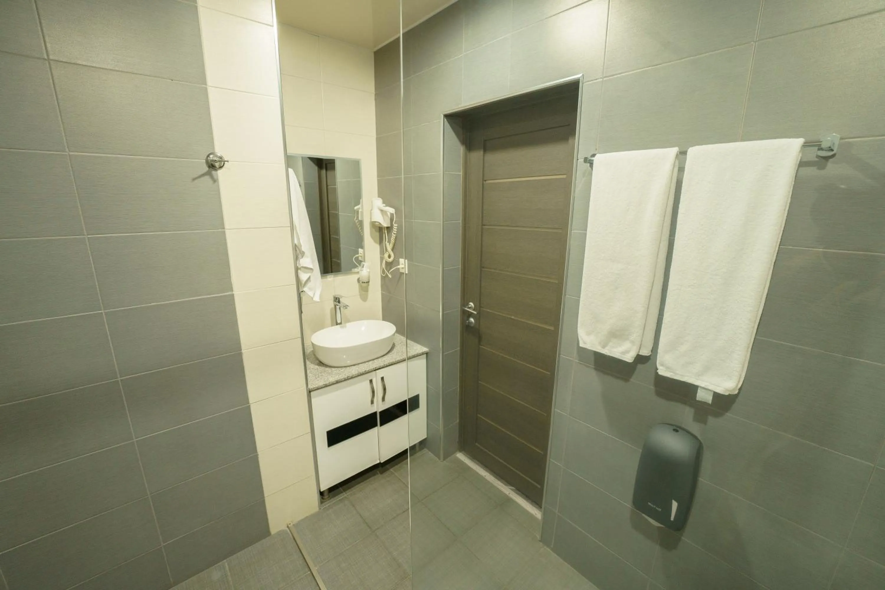 Bathroom in Welcome Inn Hotel