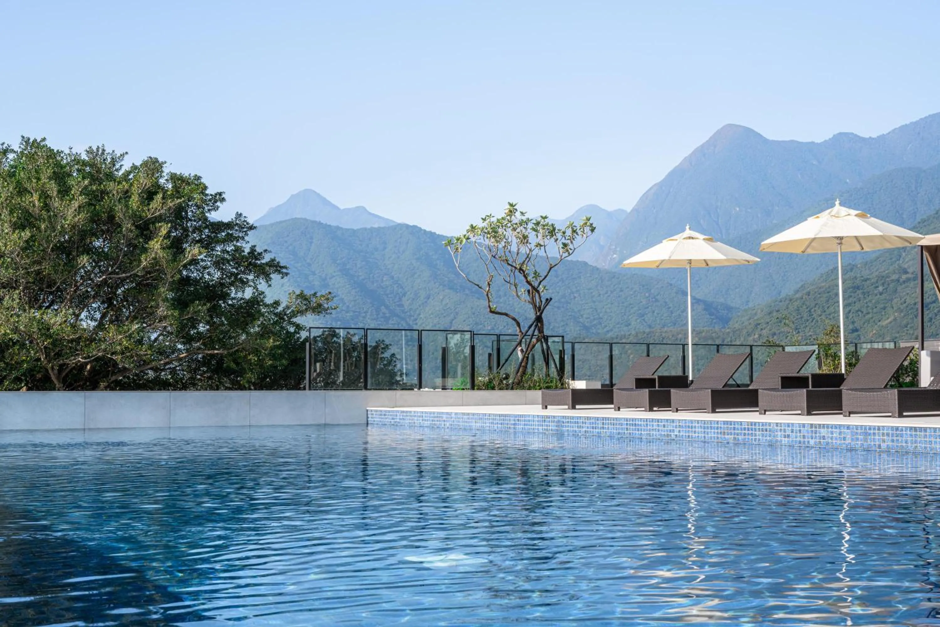 Swimming pool in Lakeshore Hotel Hualien Taroko