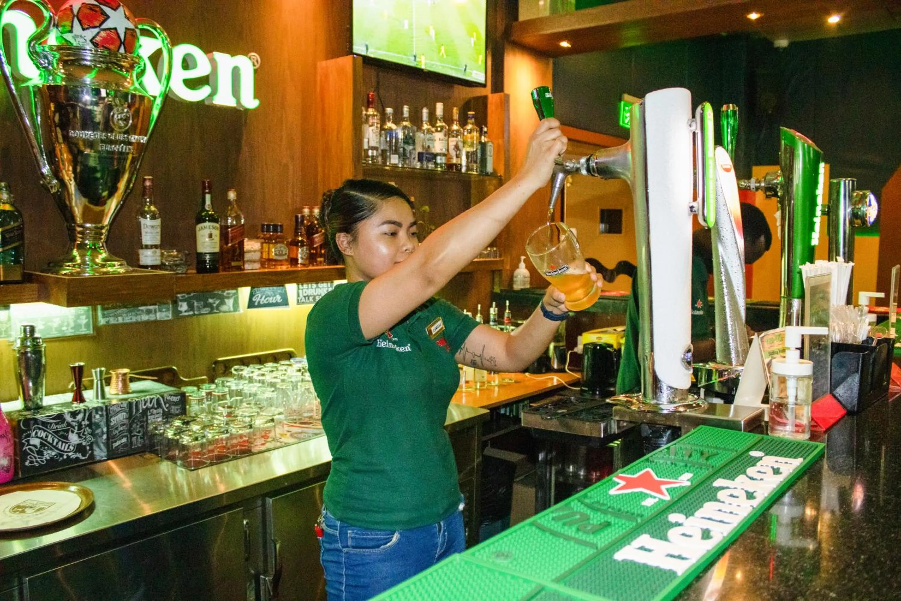 Lounge or bar in Delmon International Hotel