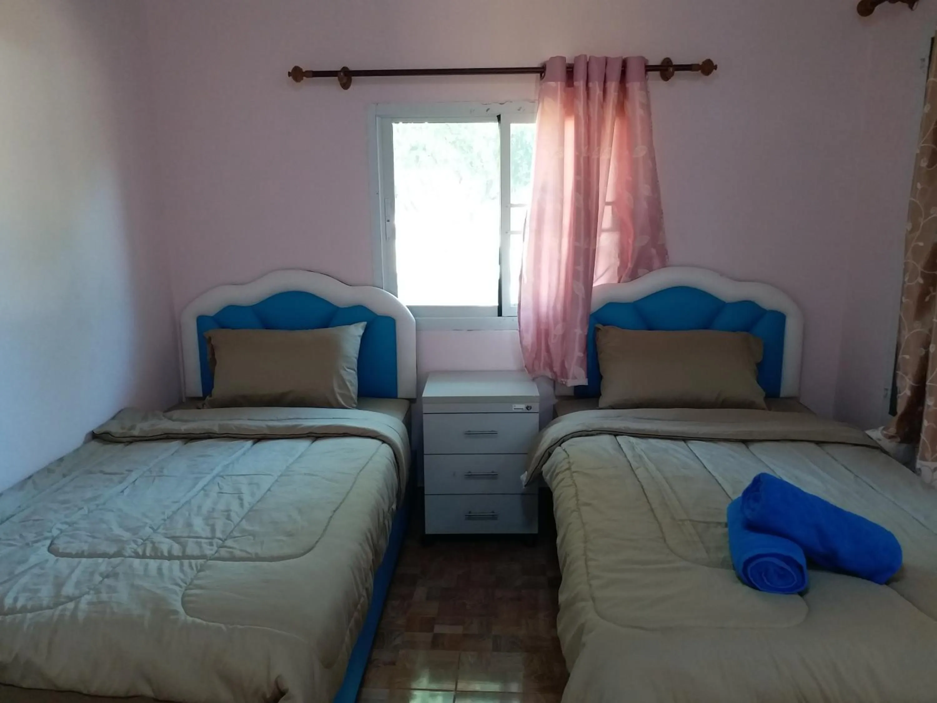 Photo of the whole room, Bed in Baan Hin Sai Suay