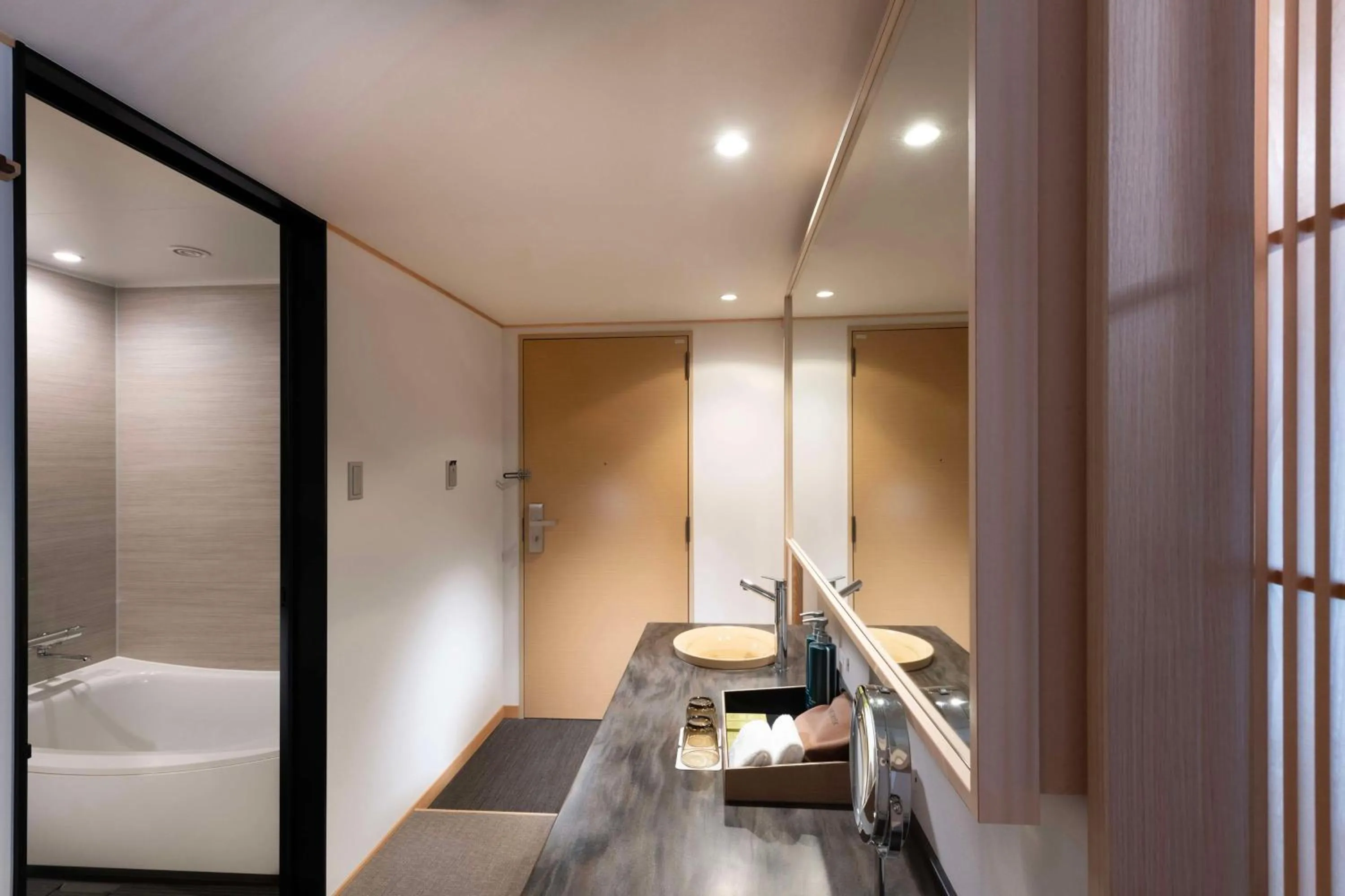 Bathroom, Bed in DoubleTree by Hilton Kyoto Higashiyama