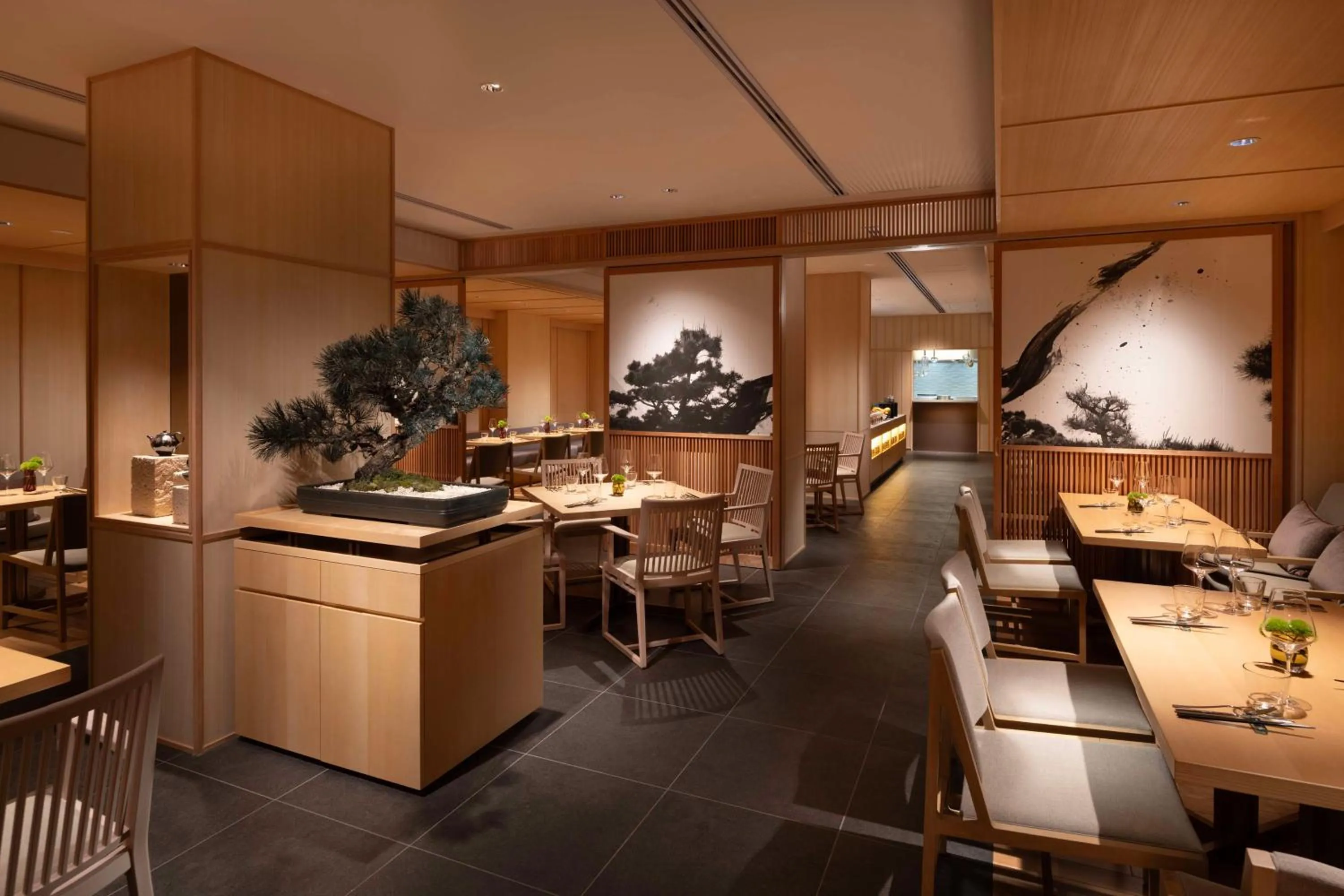 Restaurant/places to eat in DoubleTree by Hilton Kyoto Higashiyama