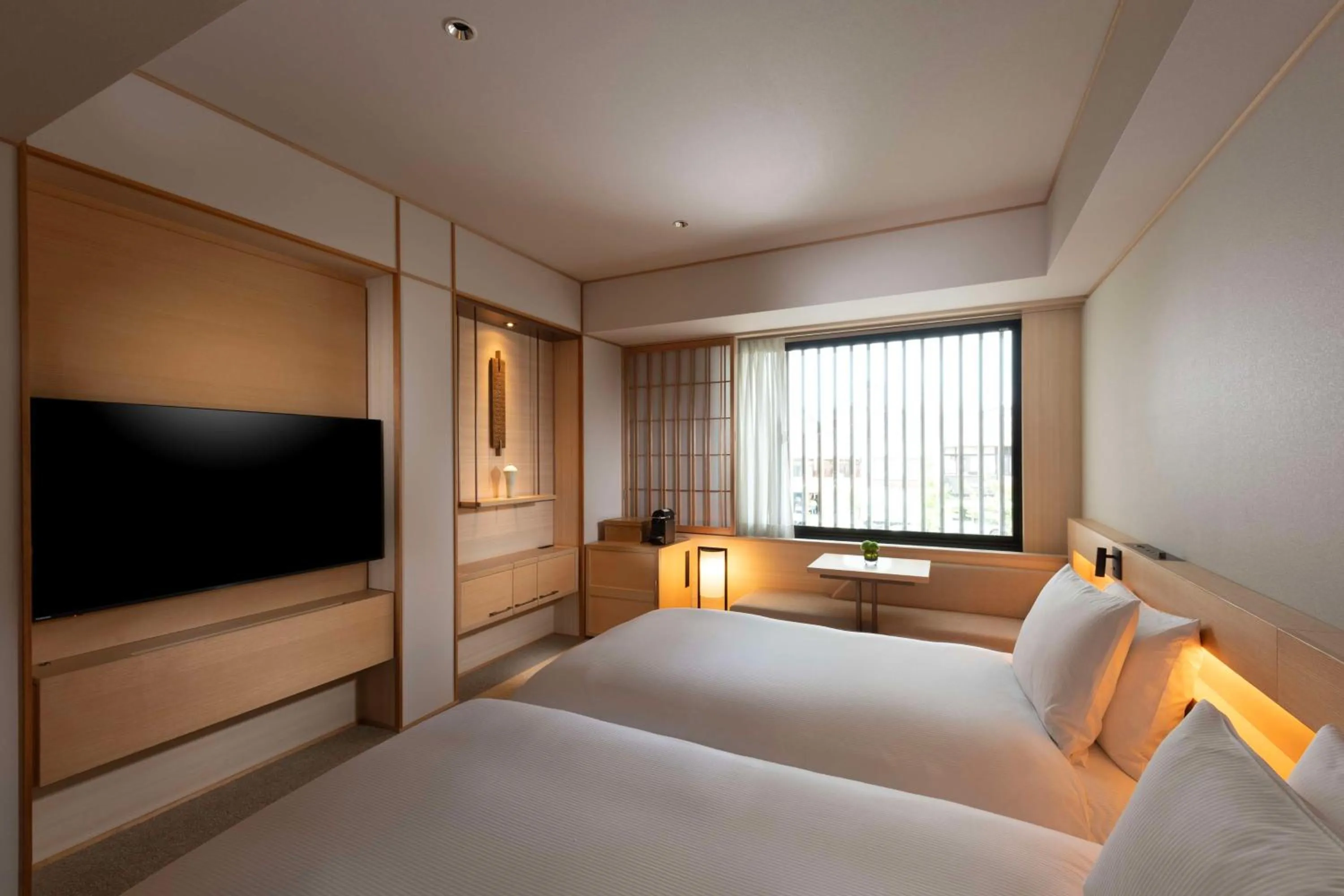 Bed in DoubleTree by Hilton Kyoto Higashiyama