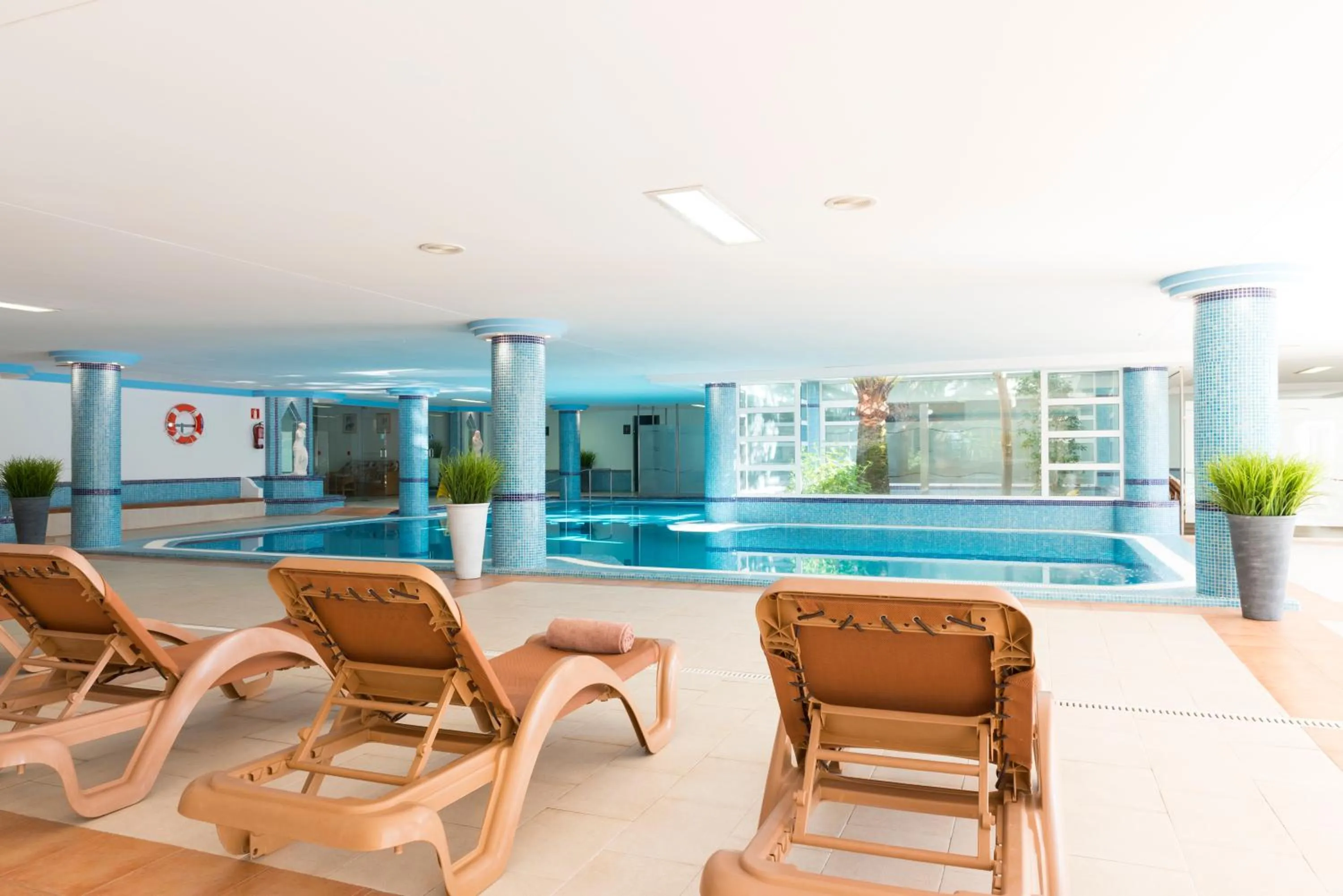 Swimming pool in Hotel Mariant Park
