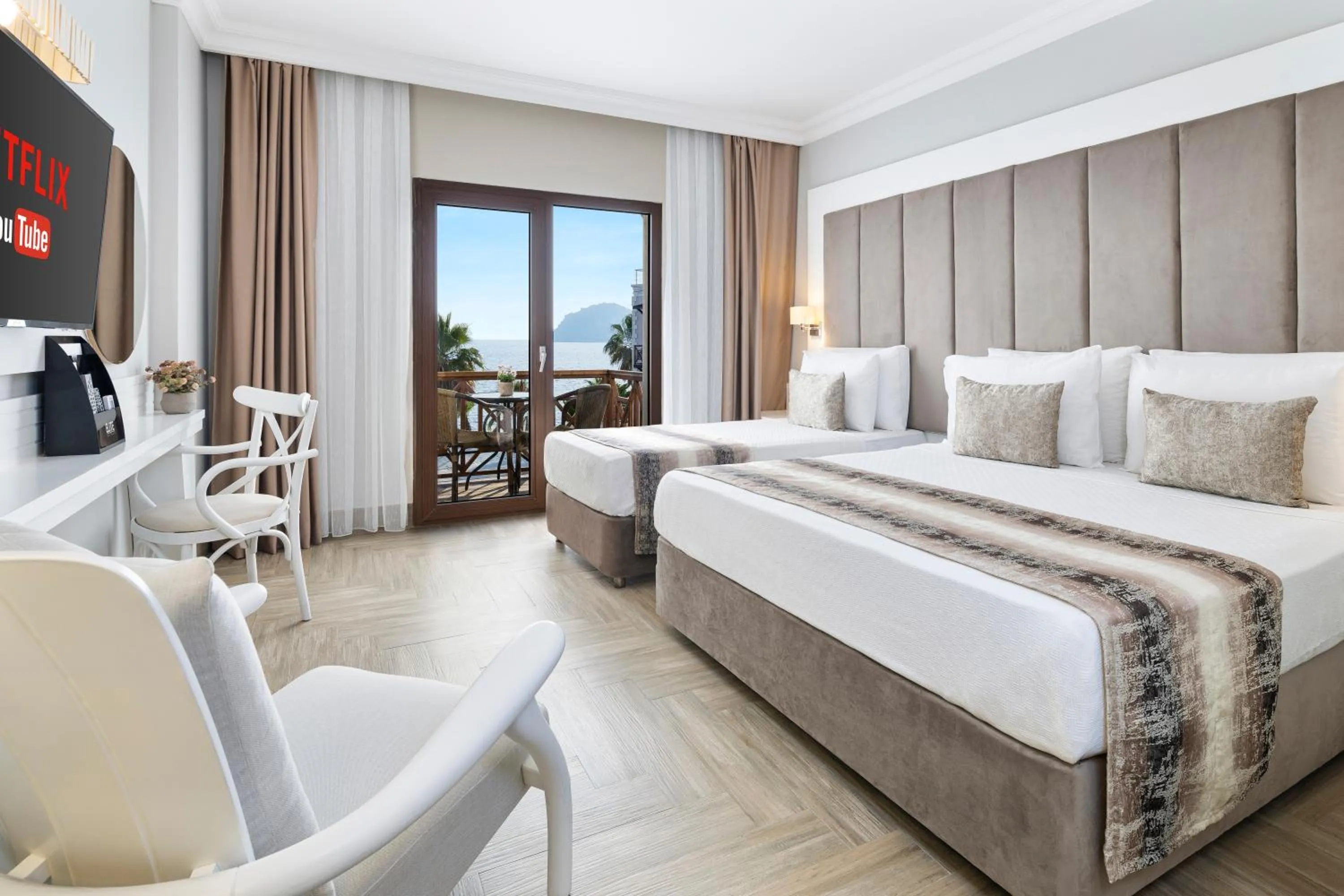 Bedroom, Bed in Elite Hotel Yalıkavak