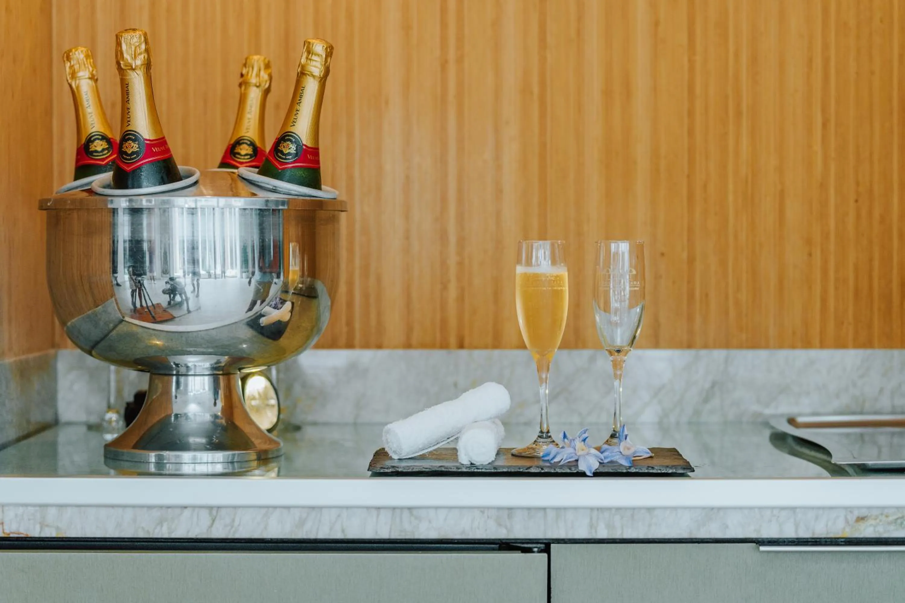 Lobby or reception in Bucuti & Tara Boutique Beach Resort - Adult Only