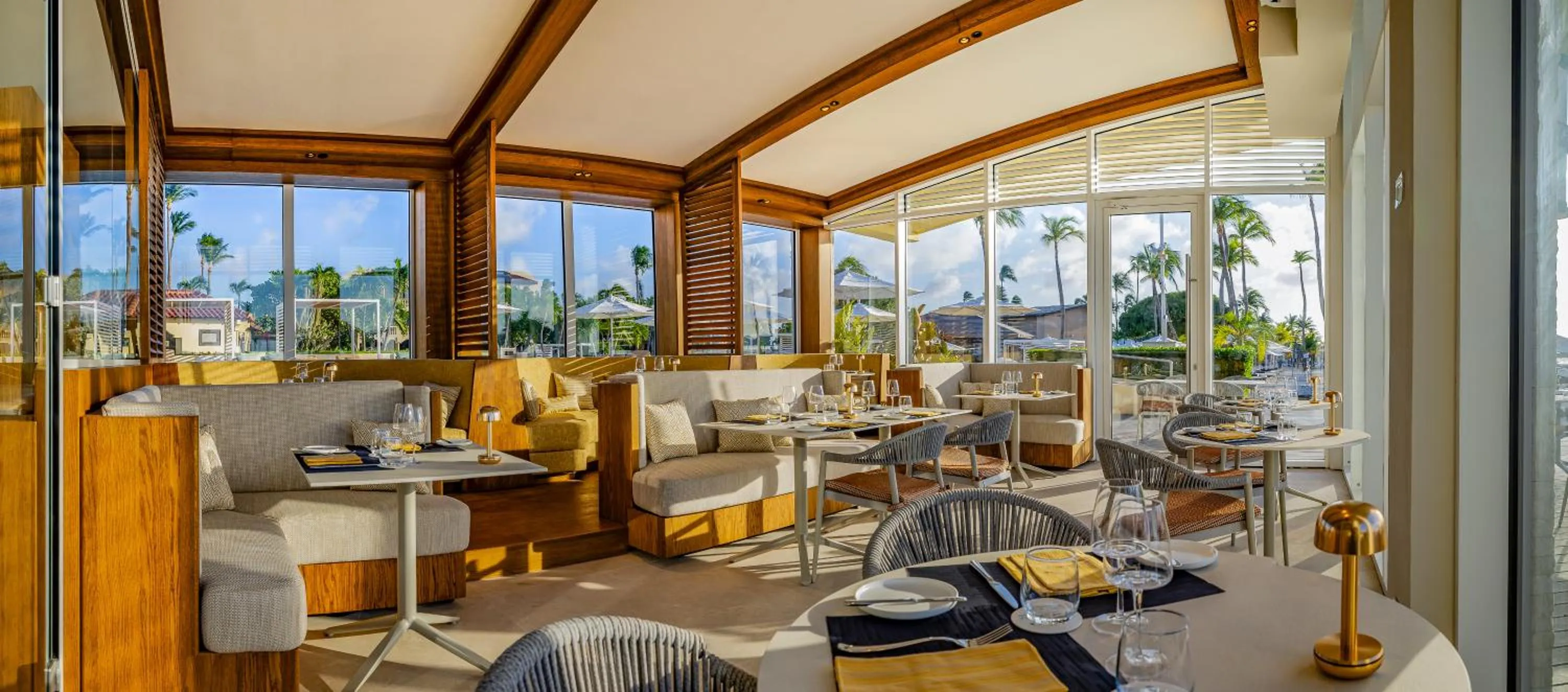 Restaurant/places to eat in Bucuti & Tara Boutique Beach Resort - Adult Only