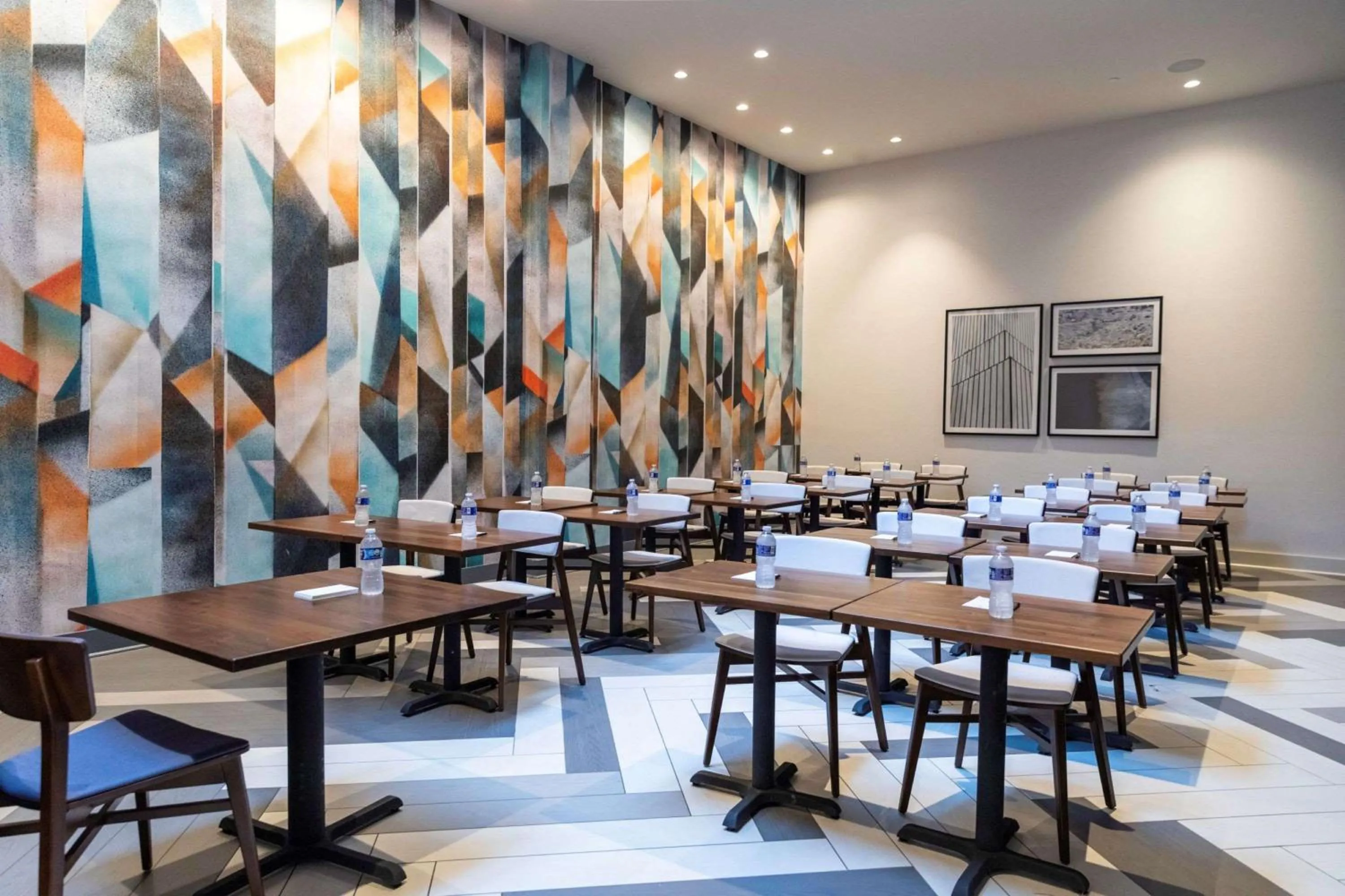 Meeting/conference room in Hyatt Place New York Chelsea