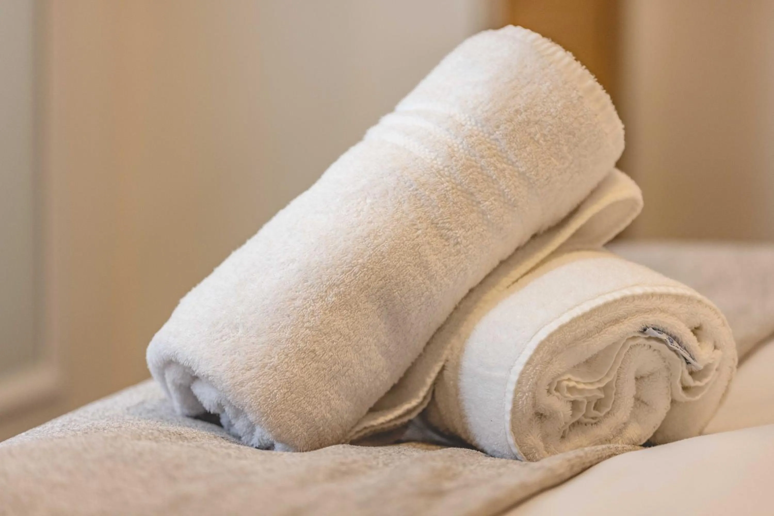 Bed in Stylish Apartment 5 min Walk to Castle