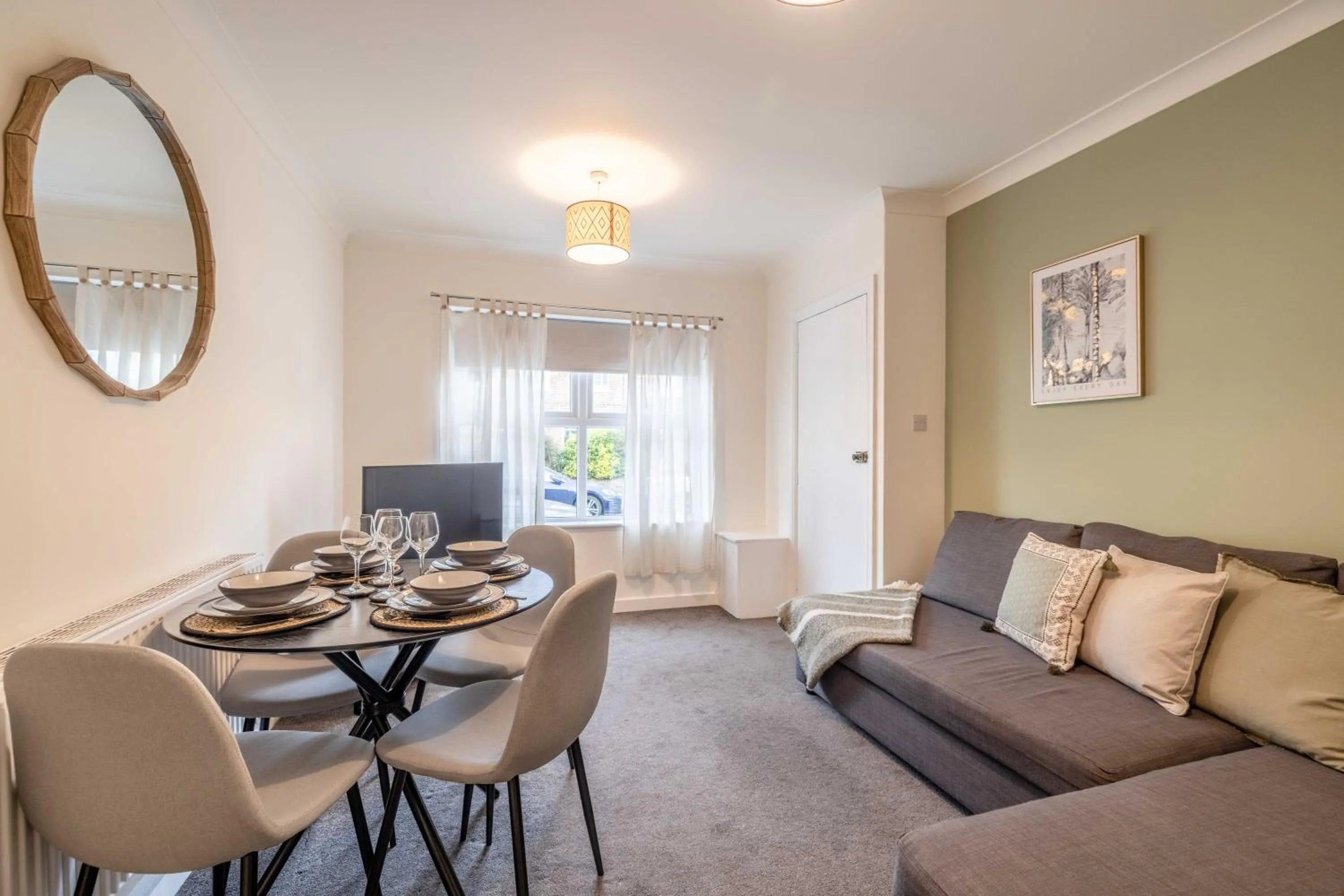 Stylish Apartment 5 min Walk to Castle