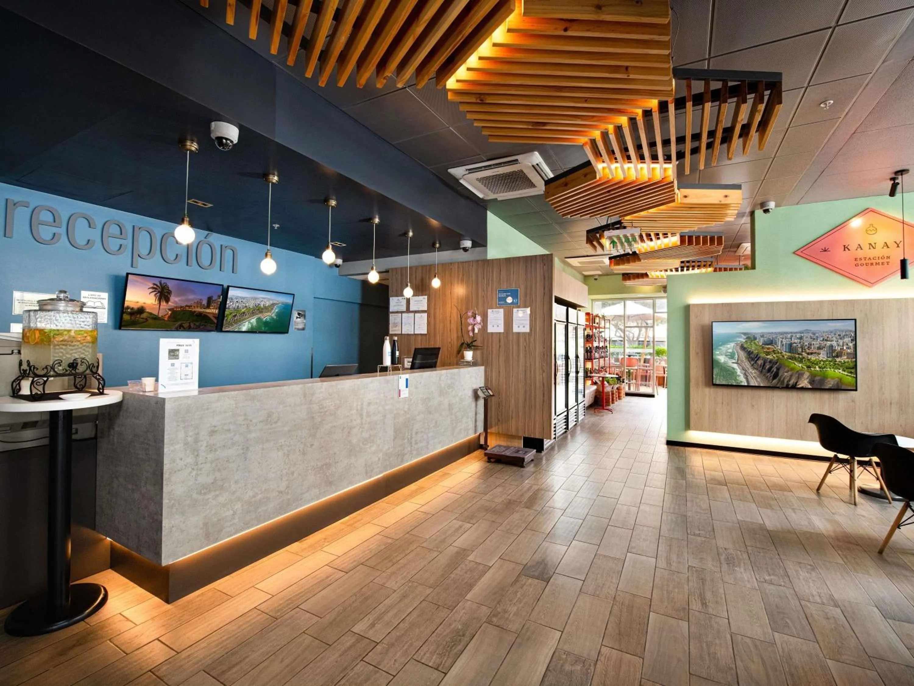 Property building in ibis budget Lima Miraflores