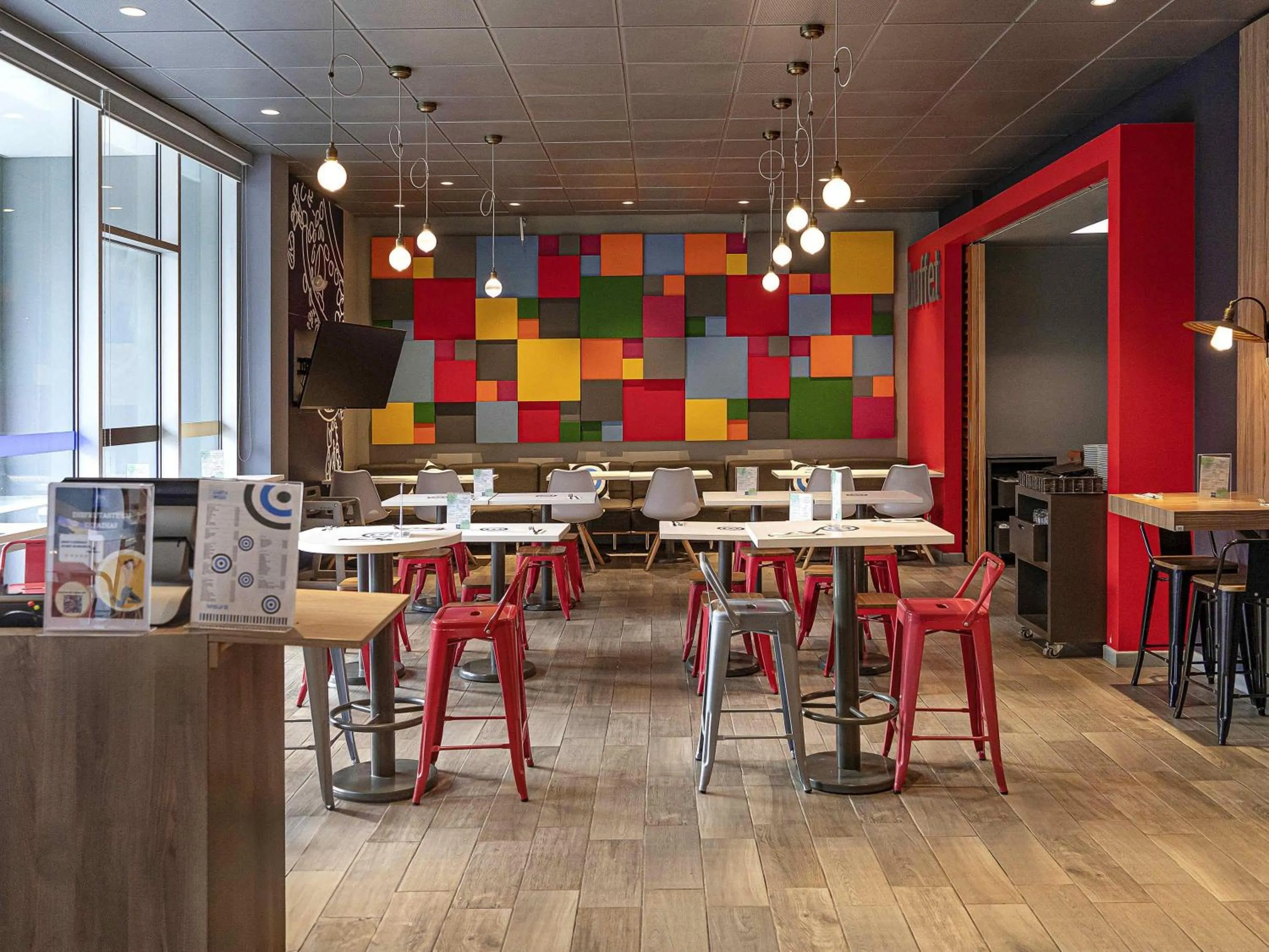 Restaurant/places to eat in ibis budget Lima Miraflores