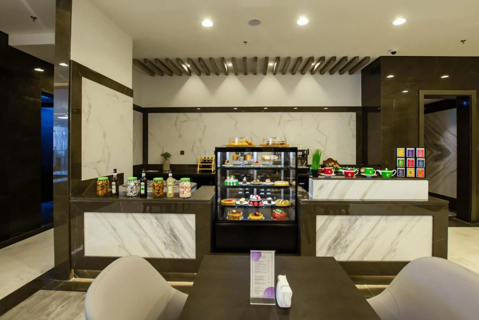 Food and drinks in TIME Onyx Hotel Apartments