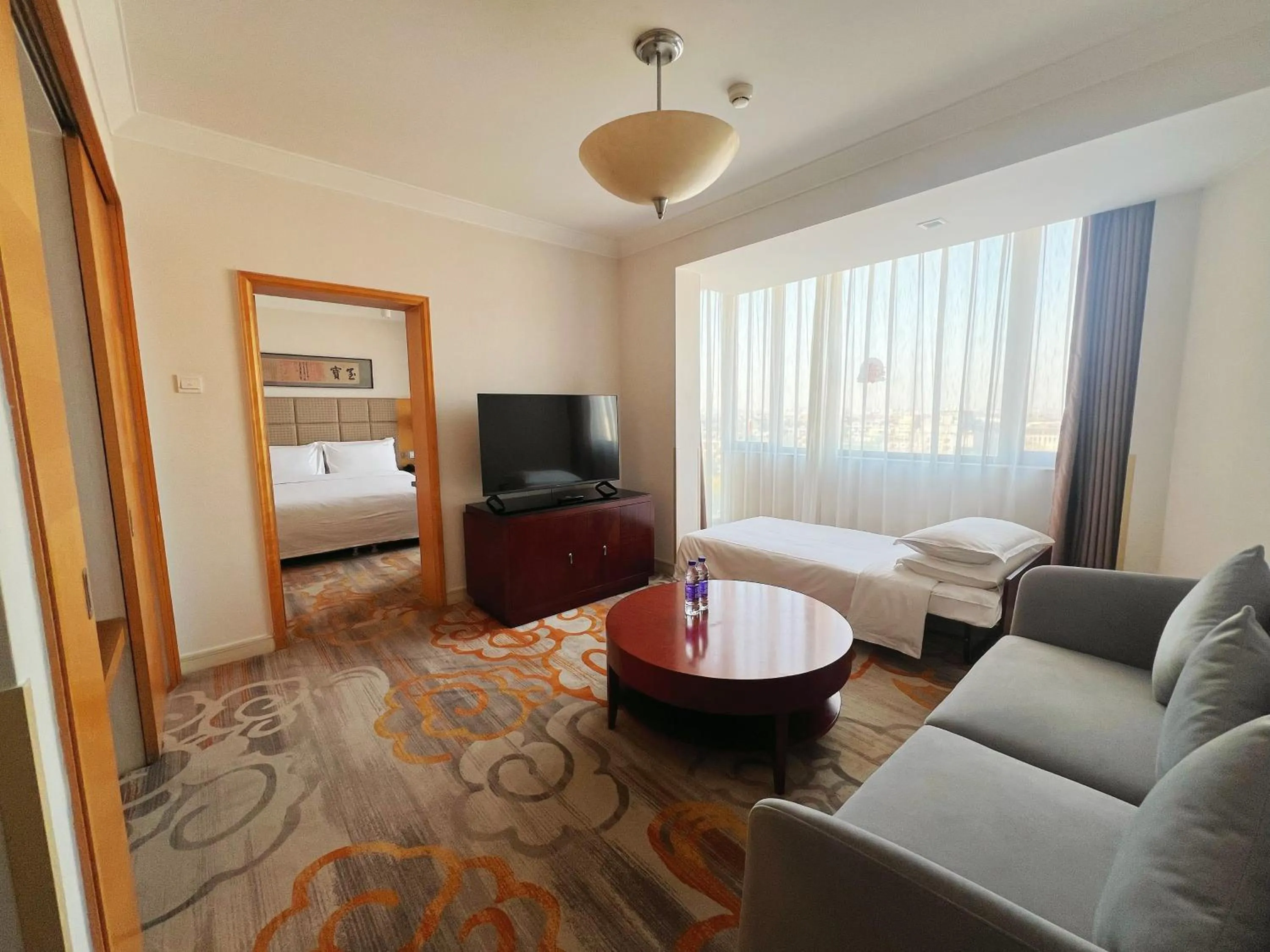 Photo of the whole room, Bed in Holiday Inn Temple Of Heaven Beijing by IHG