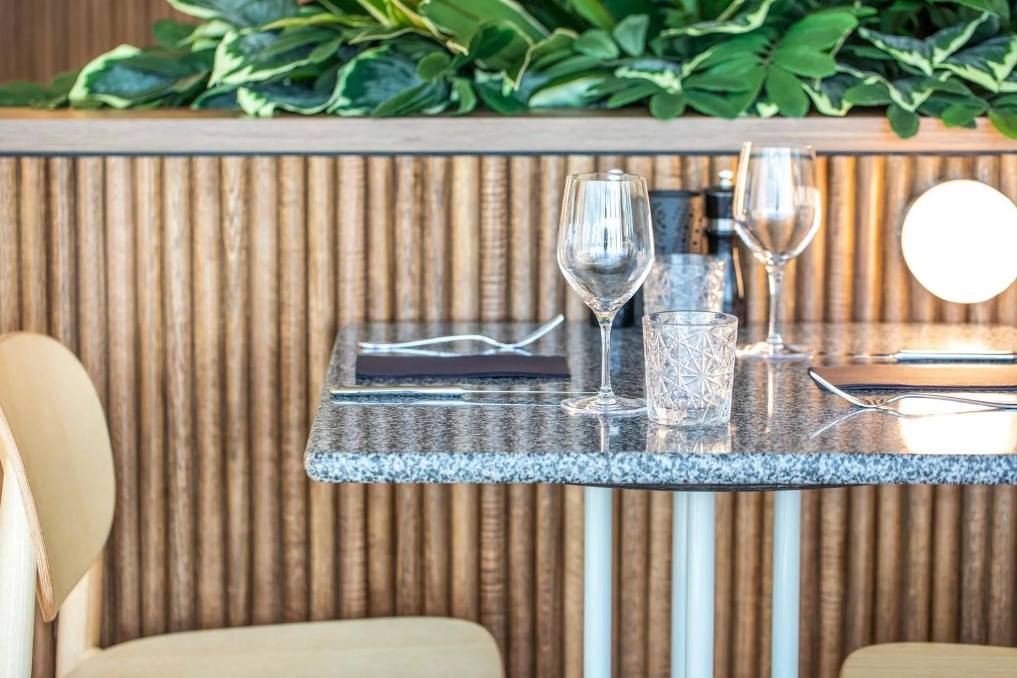 Restaurant/places to eat in Holiday Inn Werribee by IHG