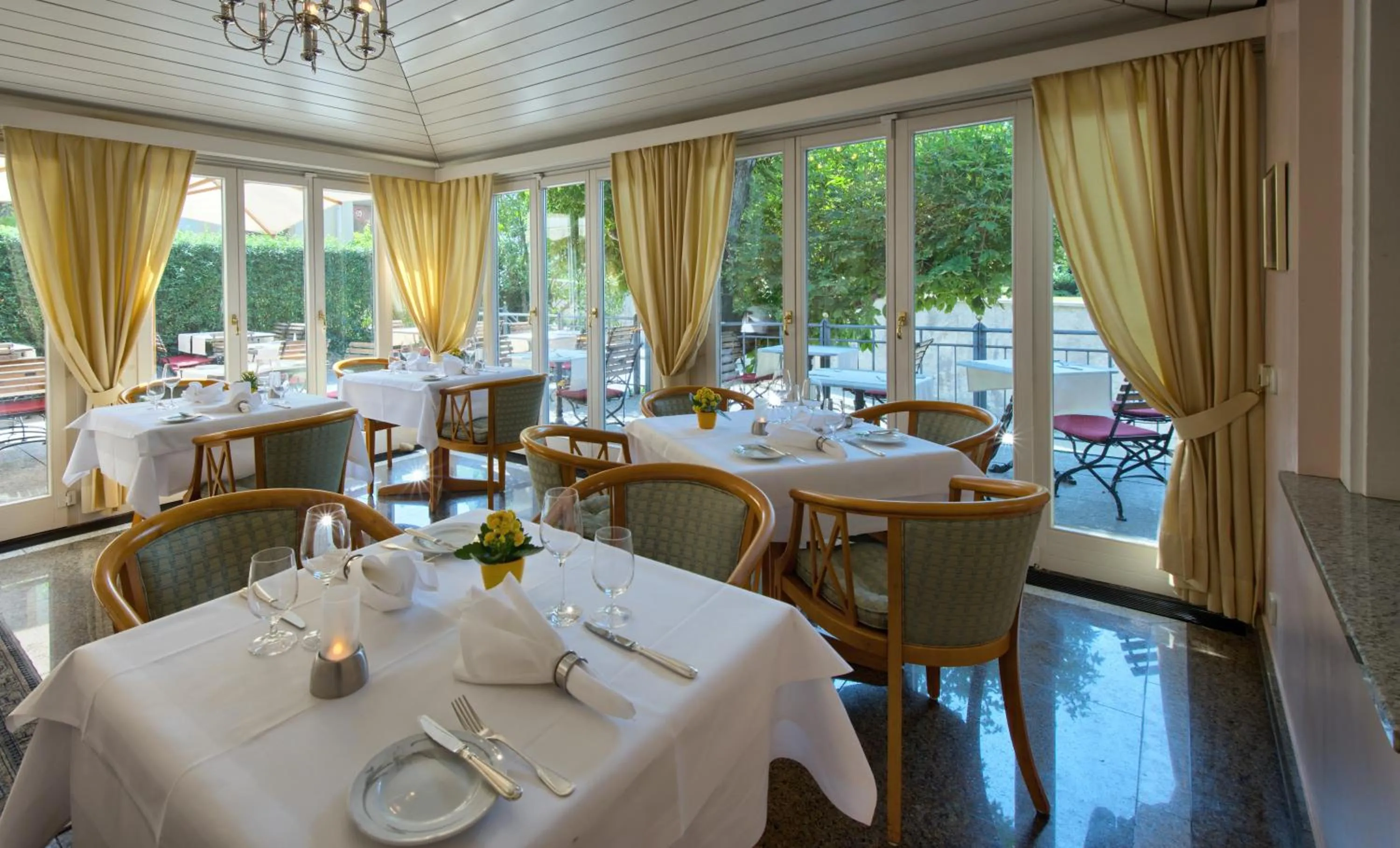 Restaurant/places to eat in Flair Hotel Schwanen