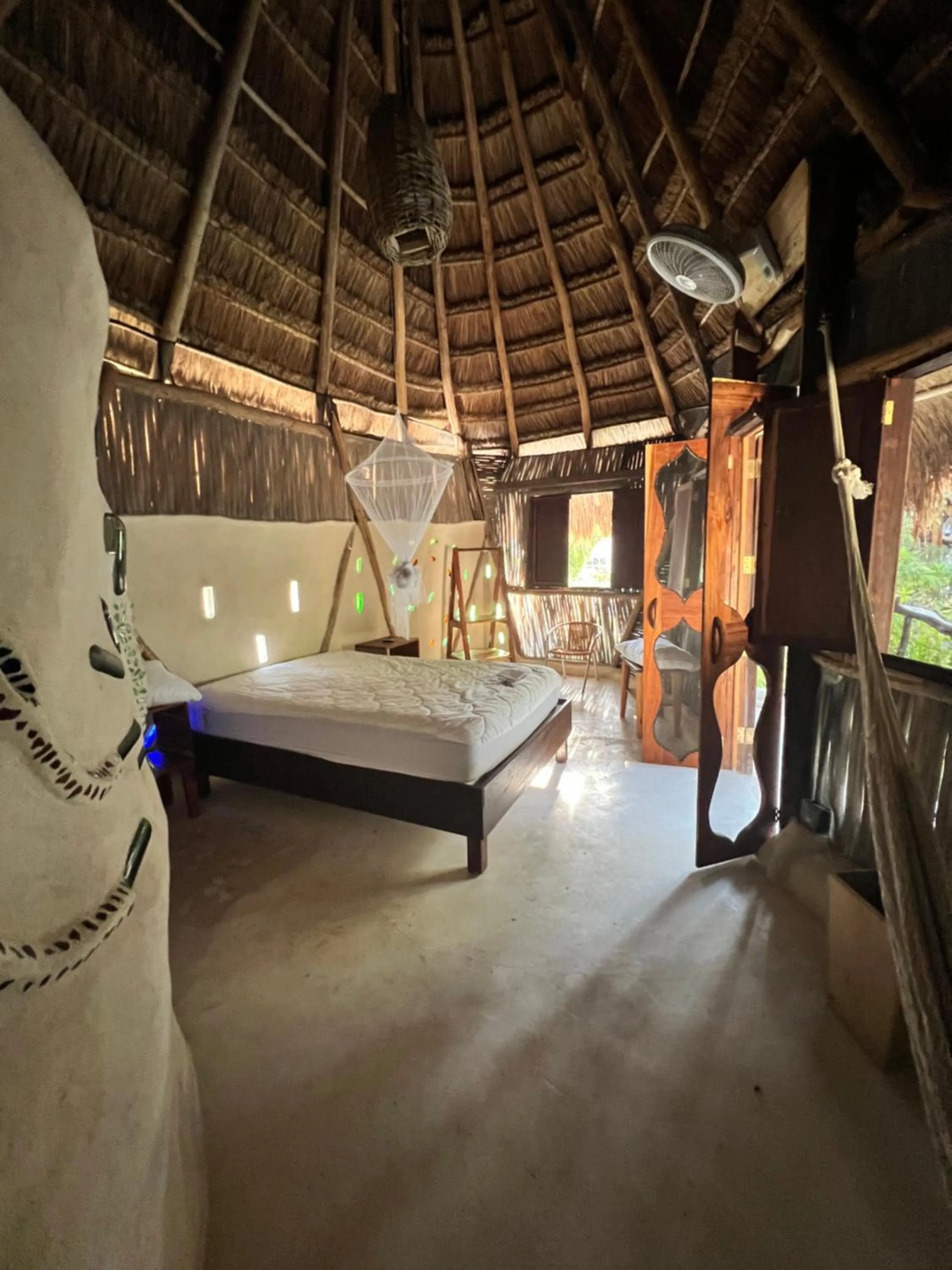 Photo of the whole room, Bed in La Quinta Orquídea