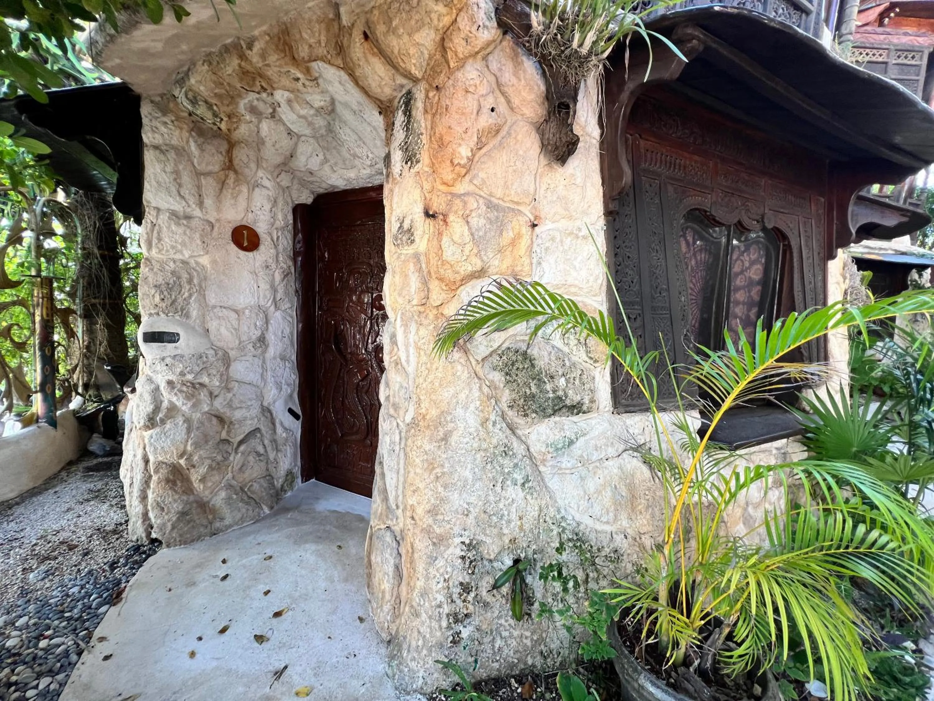 Property building in La Quinta Orquídea