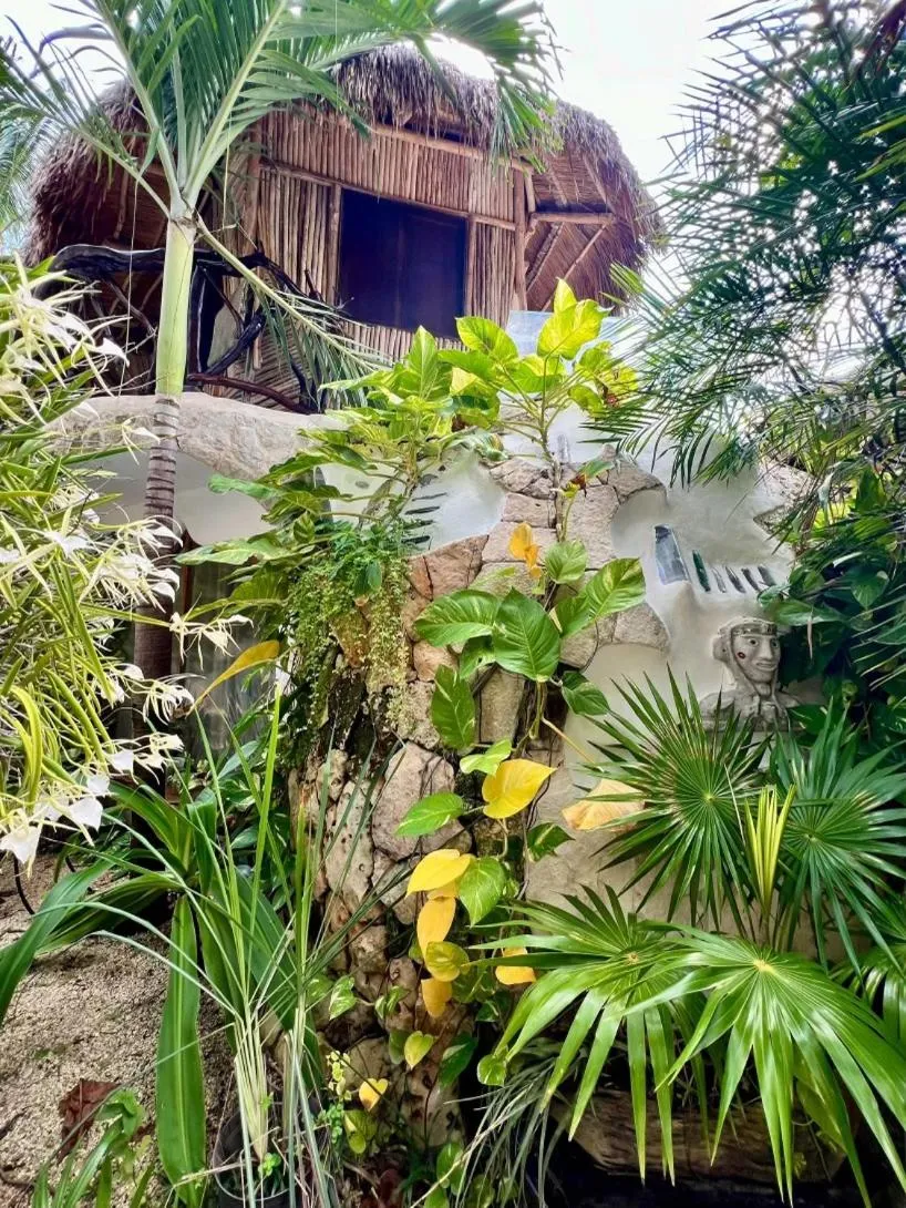 Property building in La Quinta Orquídea