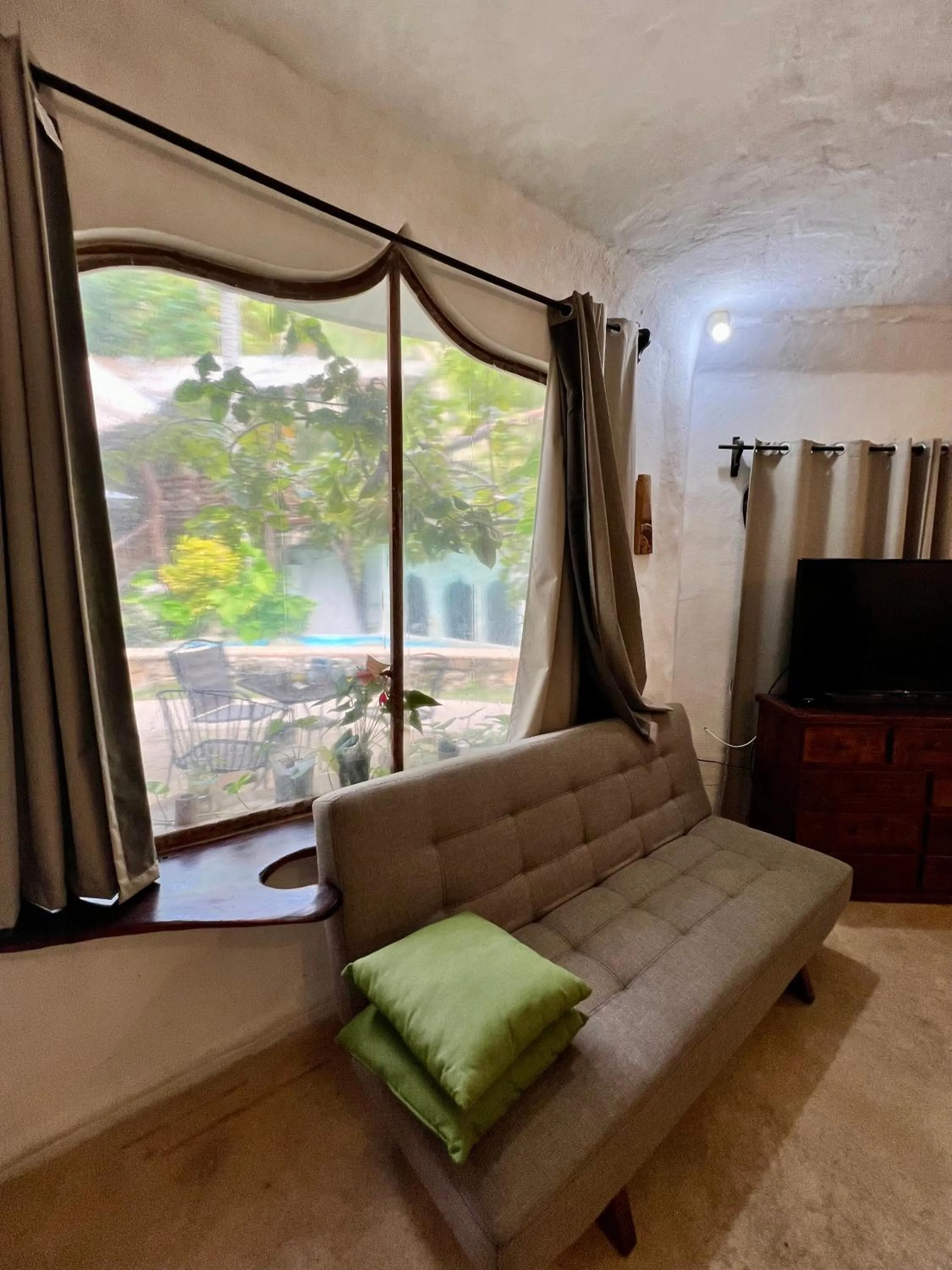 Seating area in La Quinta Orquídea