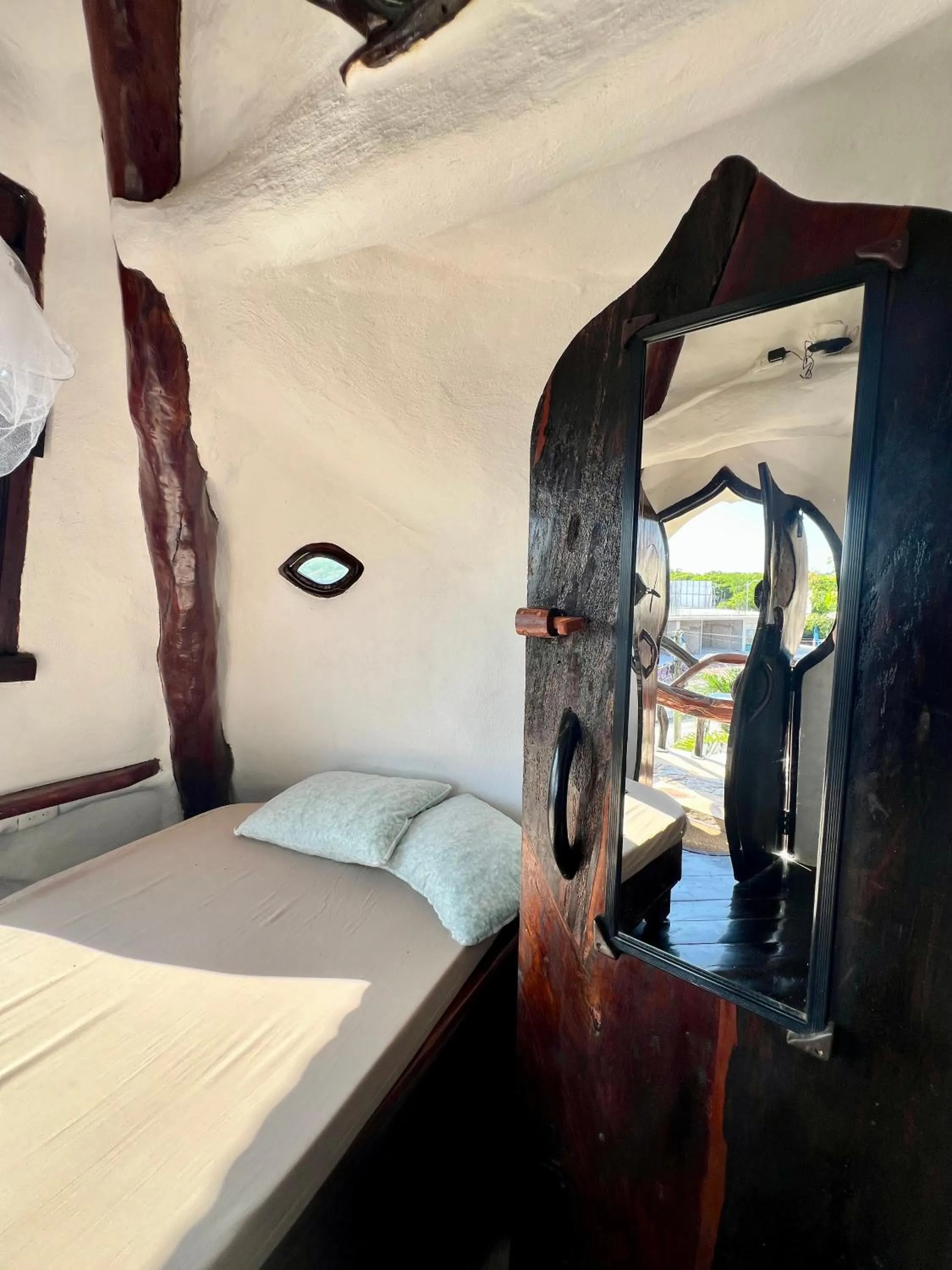 Photo of the whole room, Bed in La Quinta Orquídea