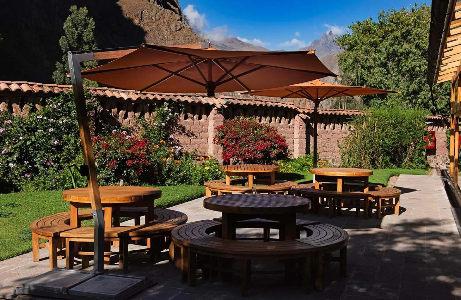 Restaurant/places to eat in Las Qolqas EcoResort Ollantaytambo