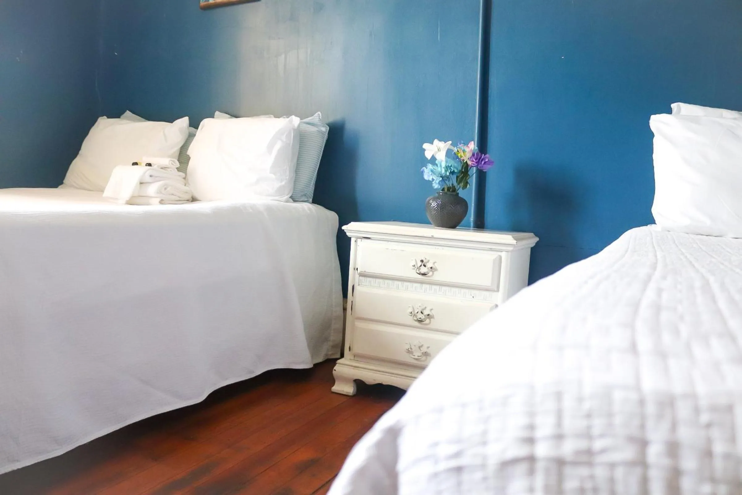 Bed in Bella's Boutique Hotel