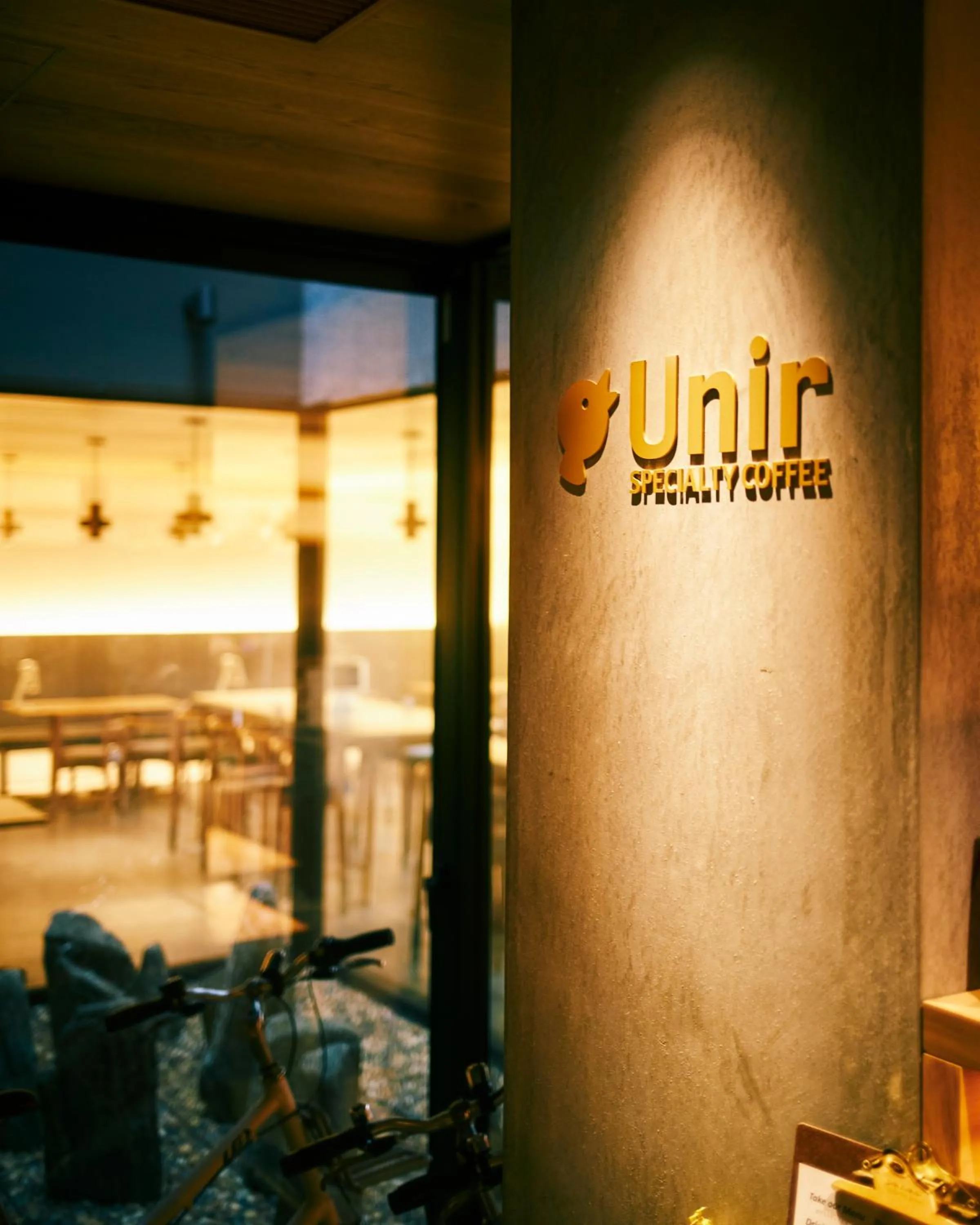 Restaurant/places to eat in hotel androoms Kyoto Shichijo