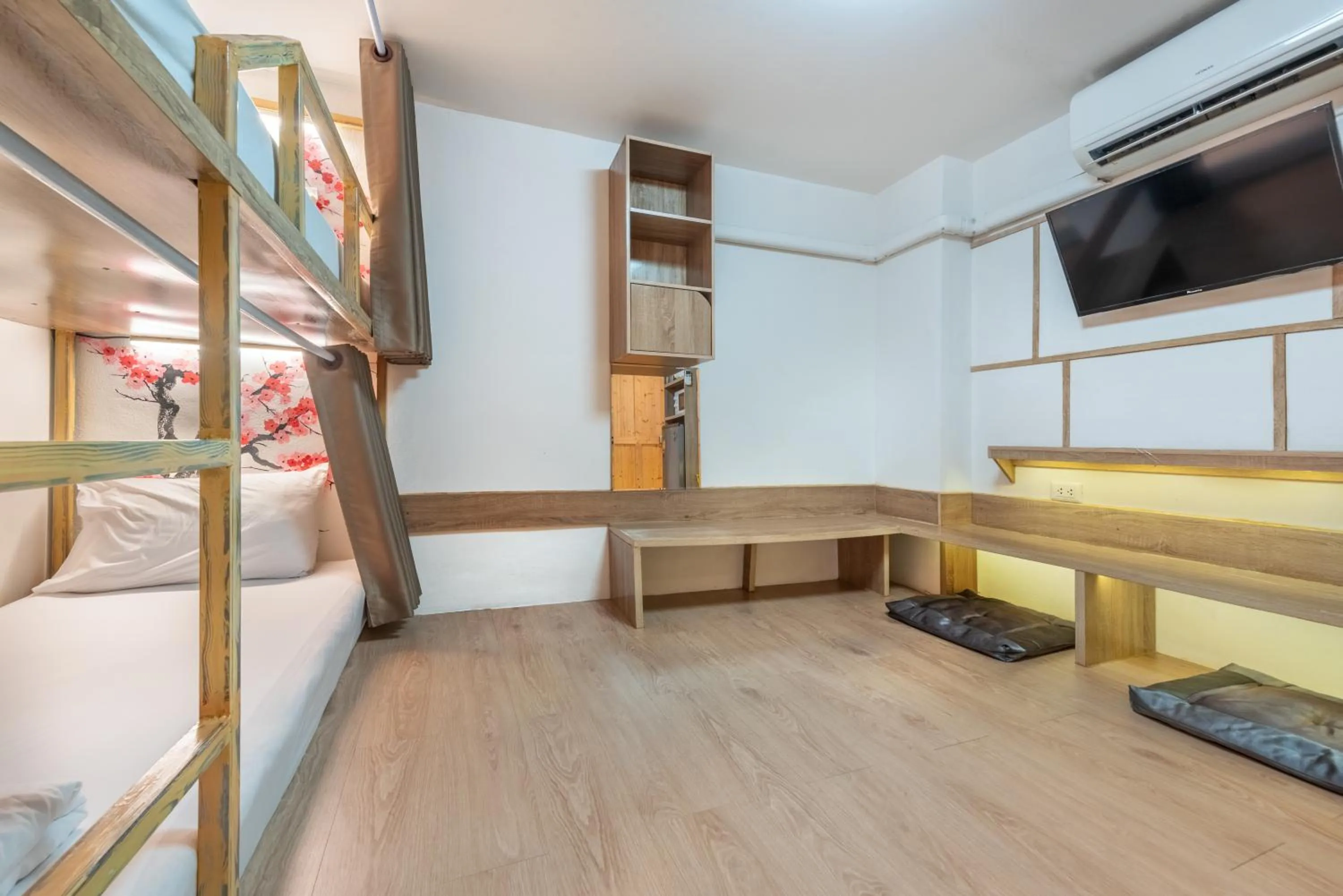 Bedroom, Bed in โรงแรมชิบะรูม นครราชสีมา สาขามหาวิทยาลัยเทคโนโลยีสุรนารี