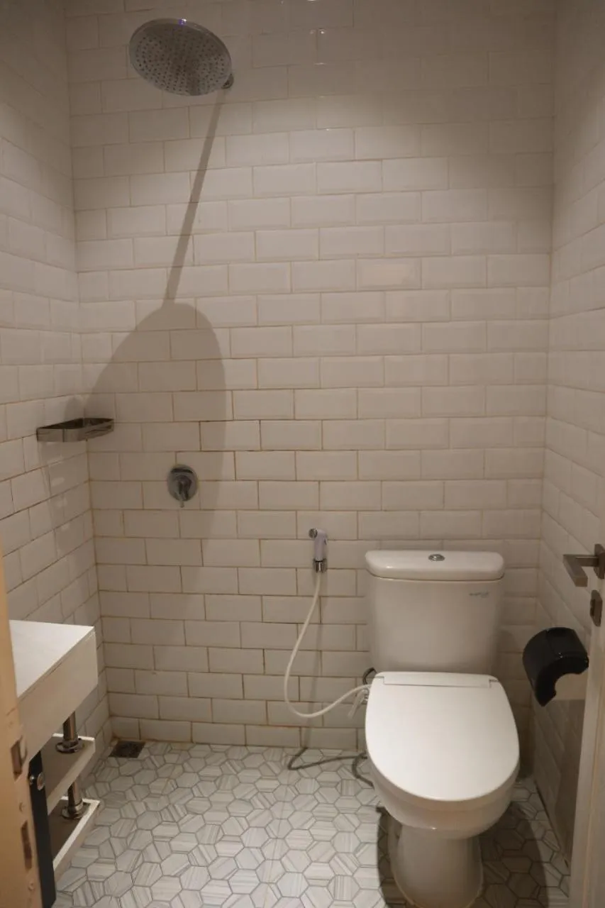 Shower in Chevilly Resort & Camp