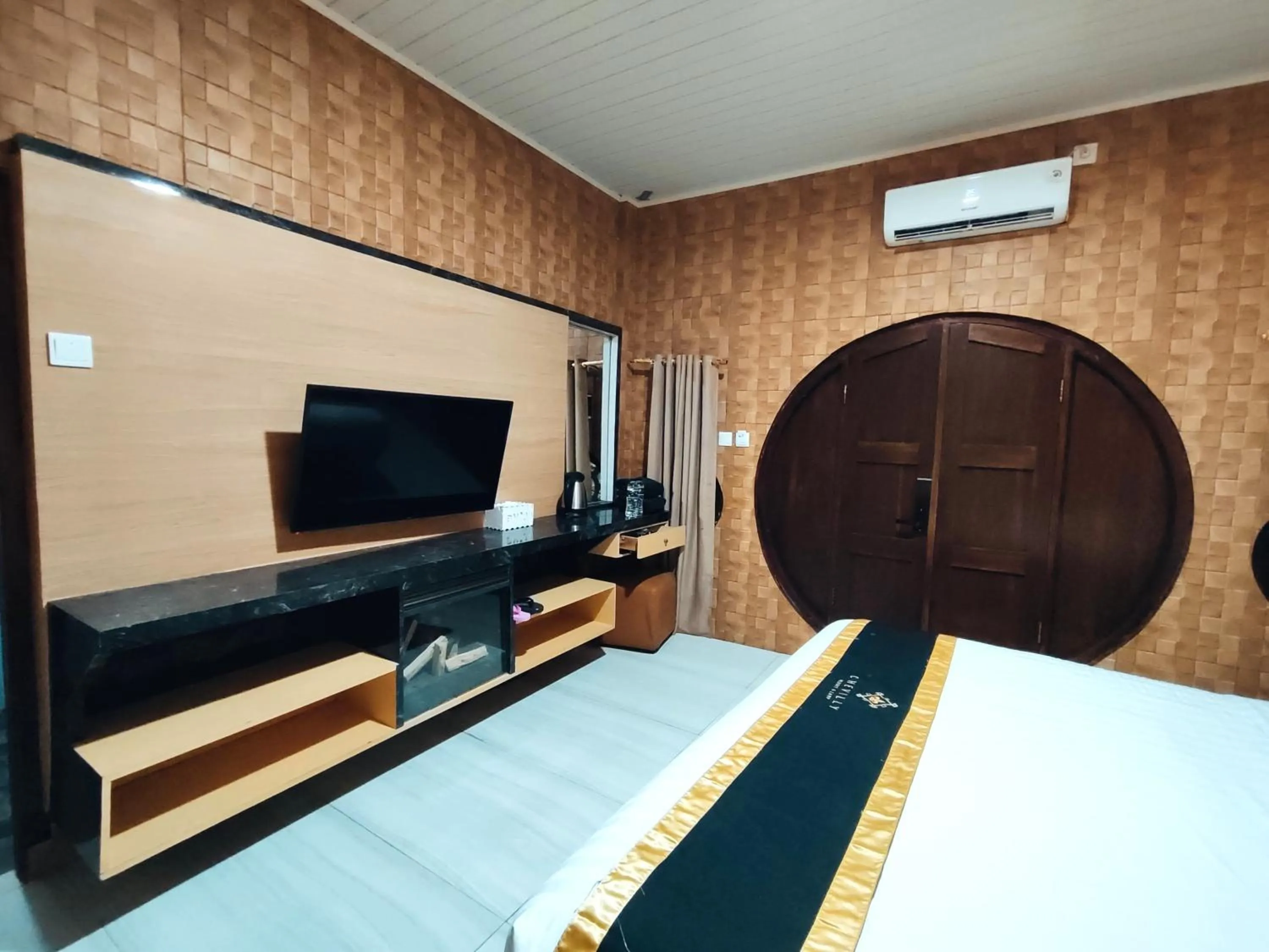 Other, Bed in Chevilly Resort & Camp