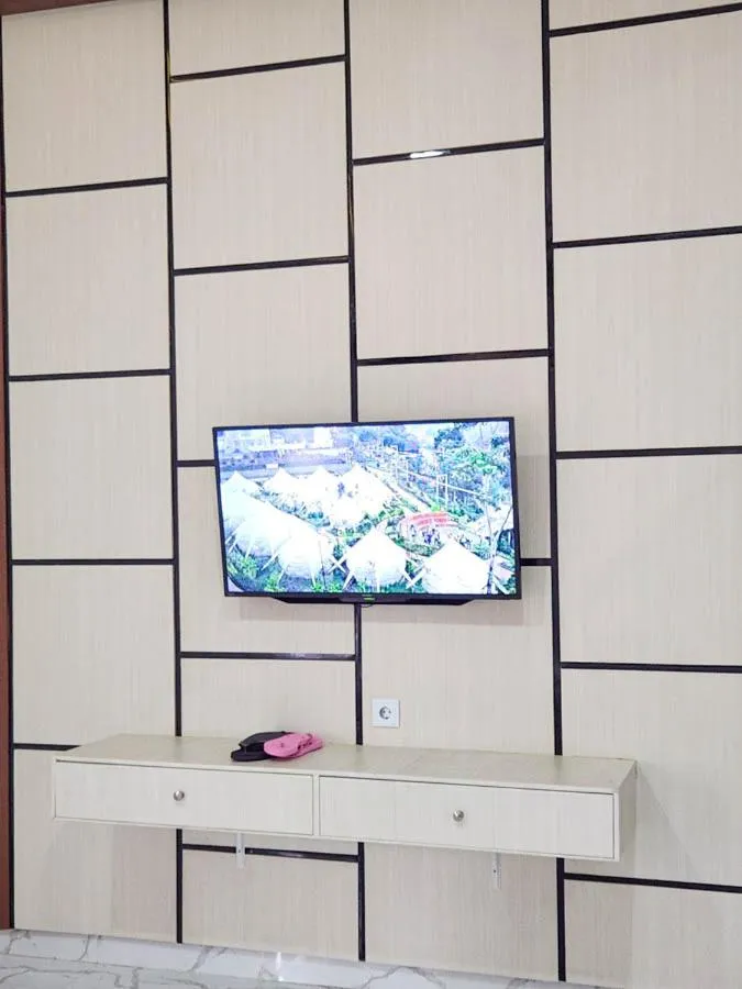 Chevilly Resort & Camp