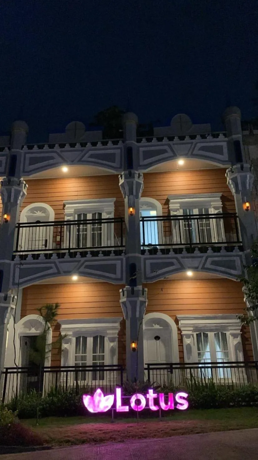 Property building in Chevilly Resort & Camp