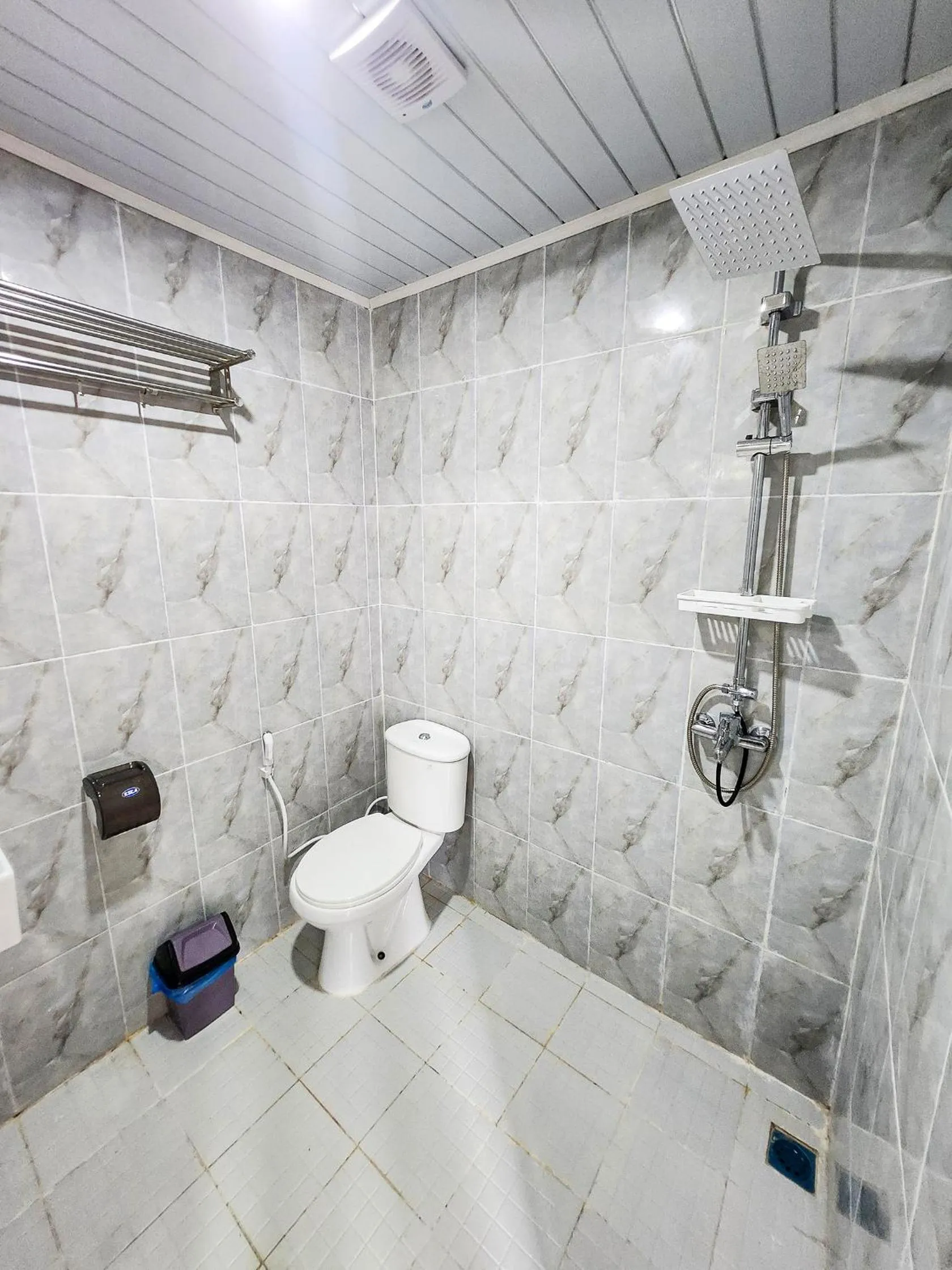 Bathroom in Chevilly Resort & Camp