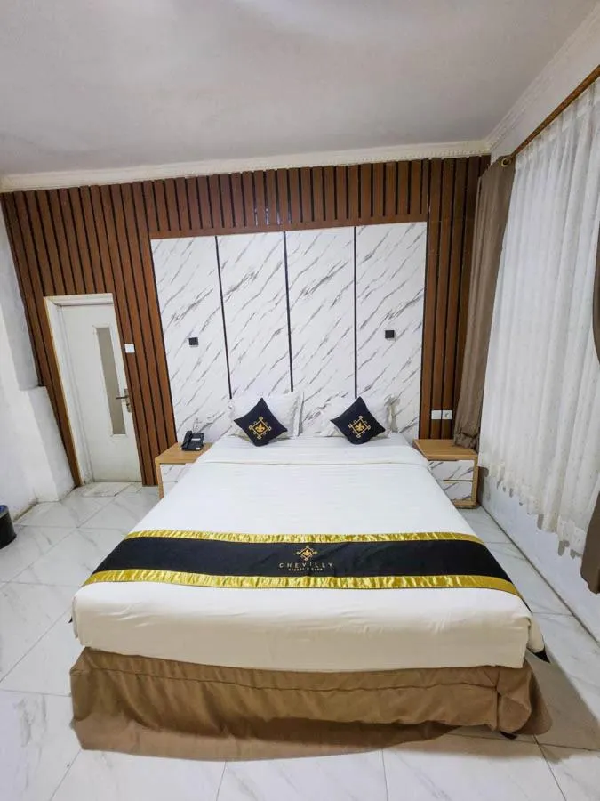 Bed in Chevilly Resort & Camp