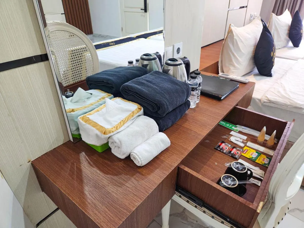 Bed in Chevilly Resort & Camp