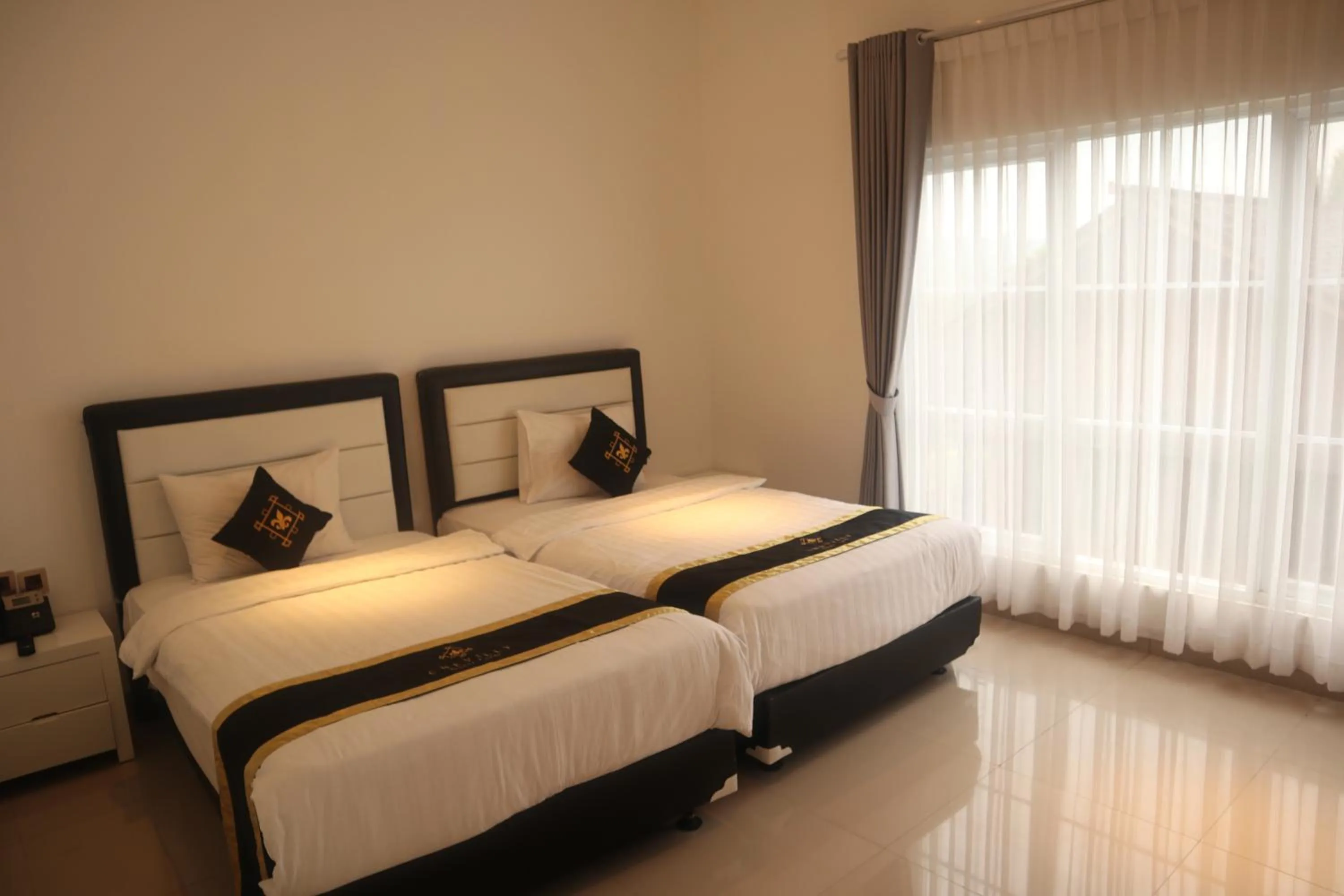 Bed in Chevilly Resort & Camp