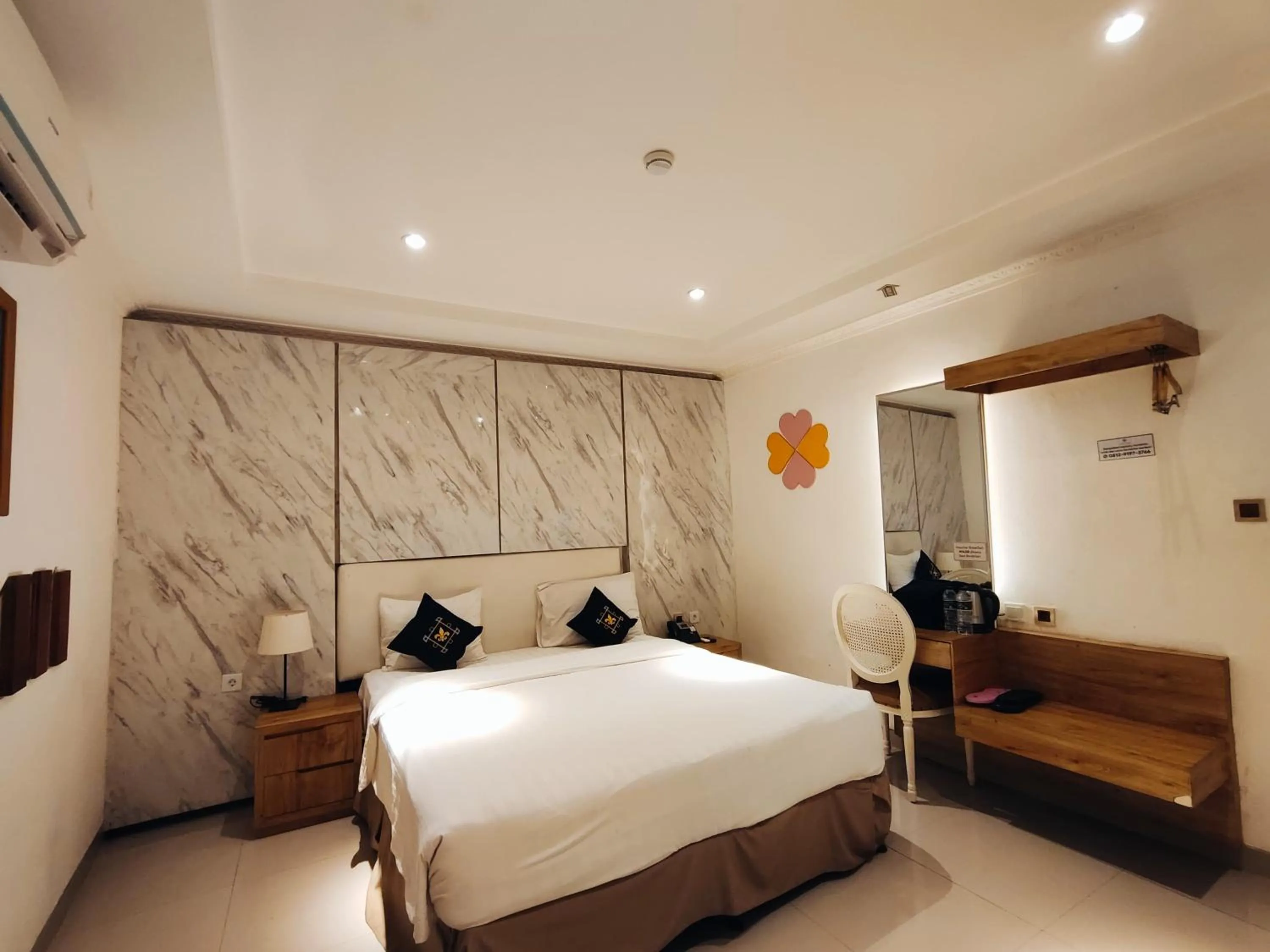 Bedroom, Bed in Chevilly Resort & Camp