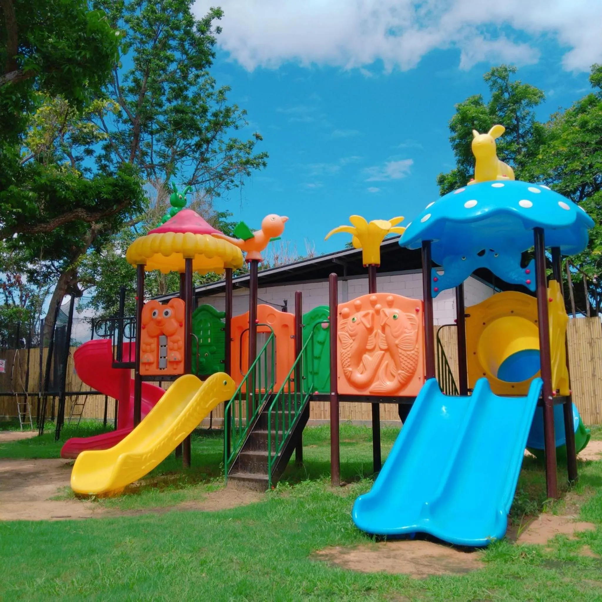 Children play ground in wuadaeng villa
