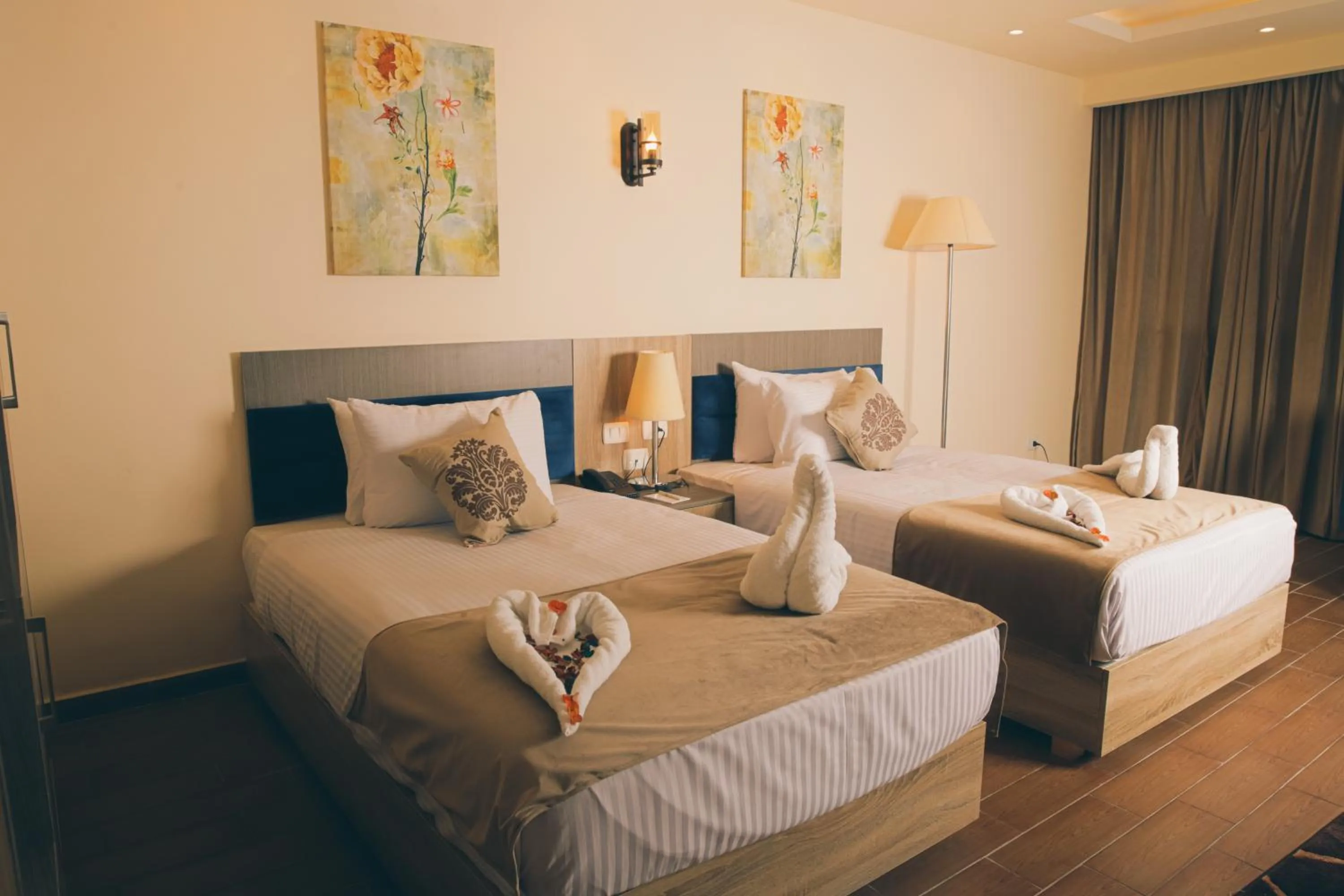 Bed in Jewel Green Mountain Hotel