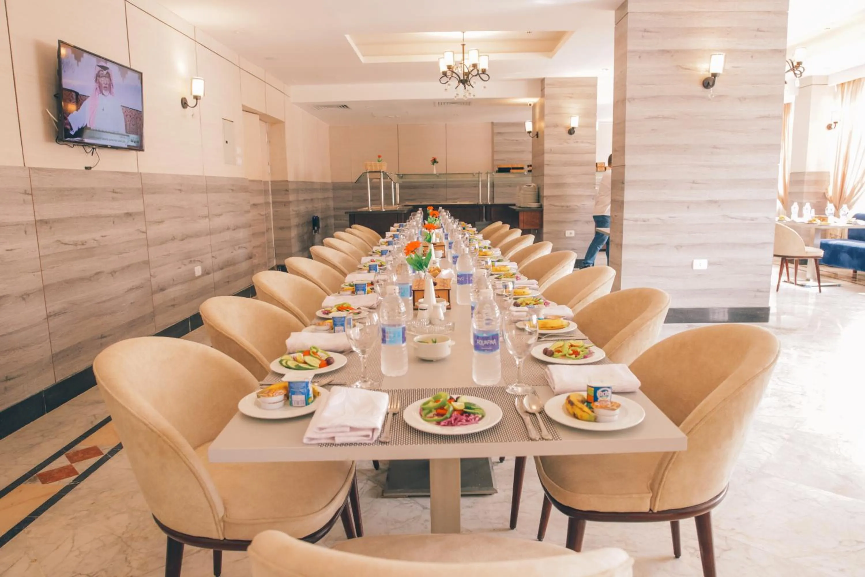 Restaurant/places to eat in Jewel Green Mountain Hotel