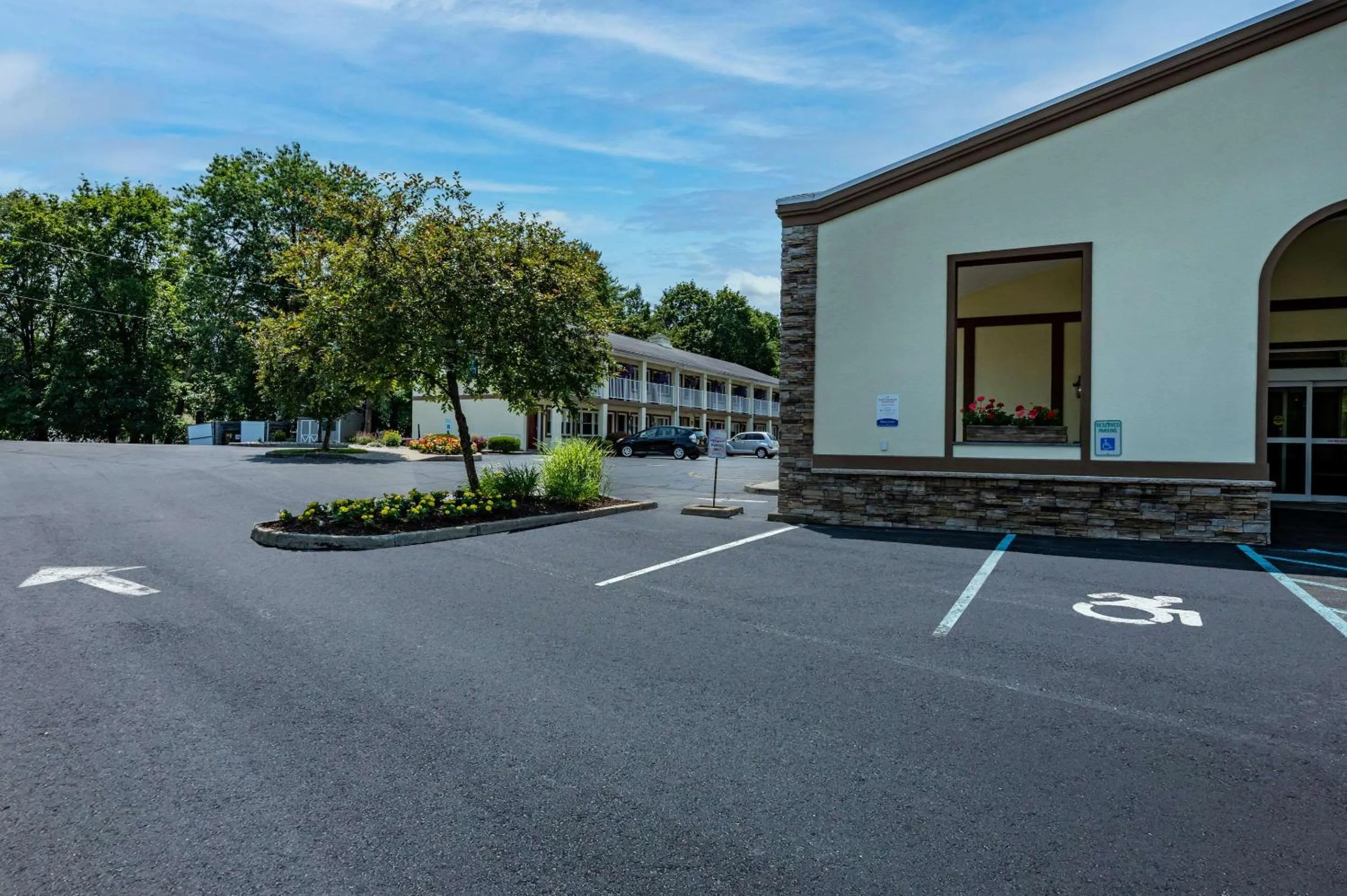 Property building in Quality Inn Poughkeepsie