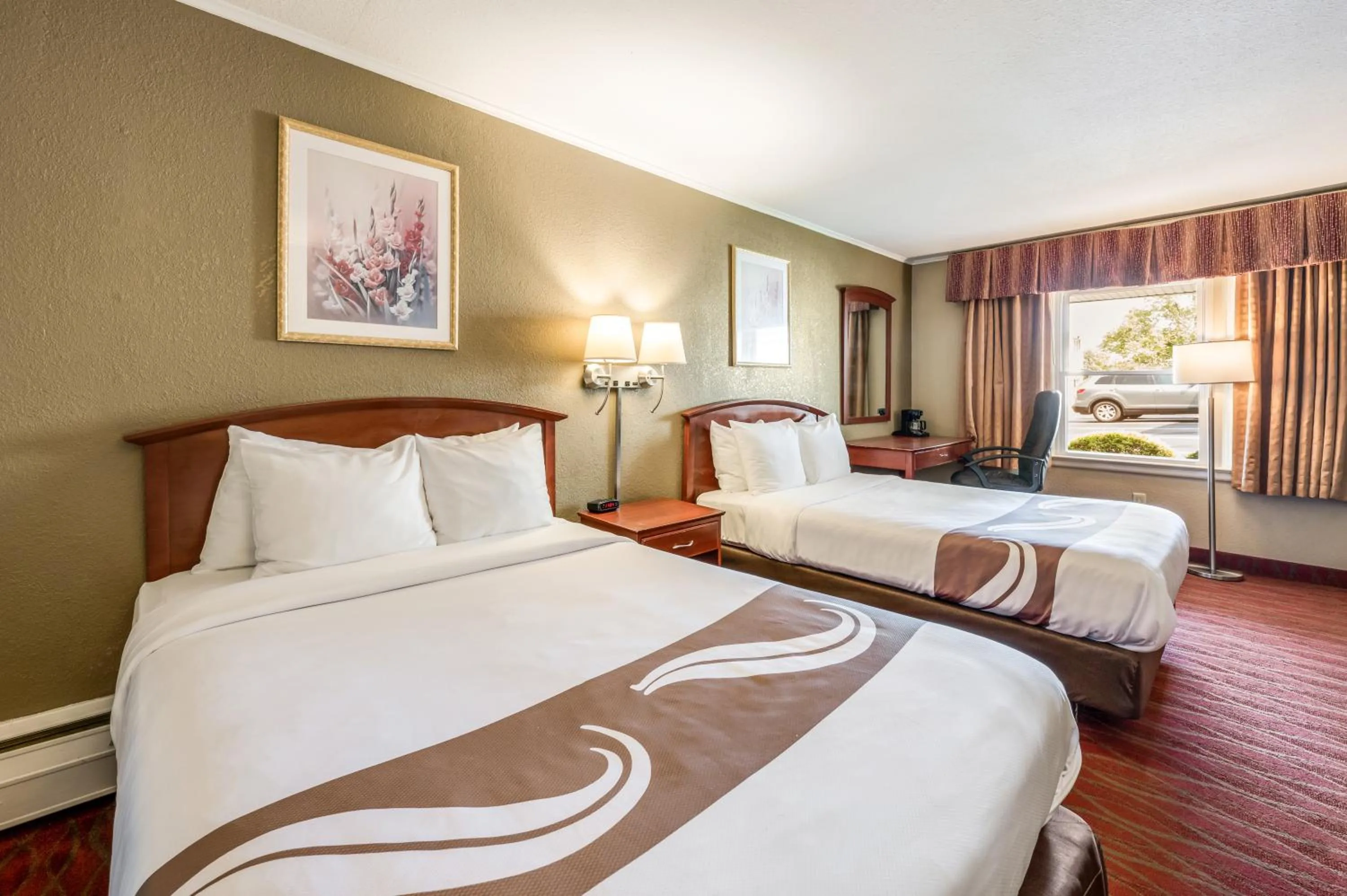 Bedroom, Bed in Rodeway Inn Poughkeepsie