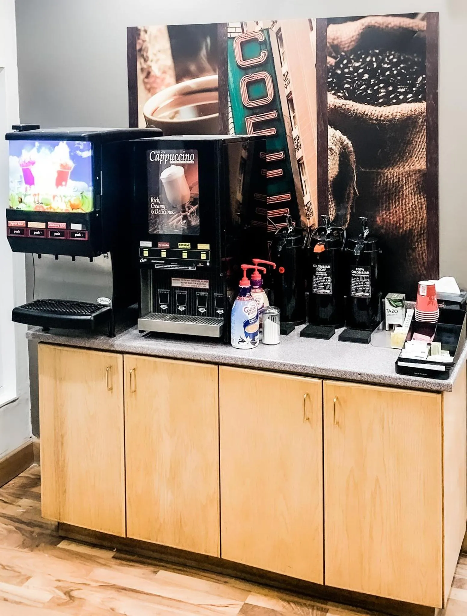 Coffee/tea facilities in Econo Lodge Inn & Suites Winnemucca