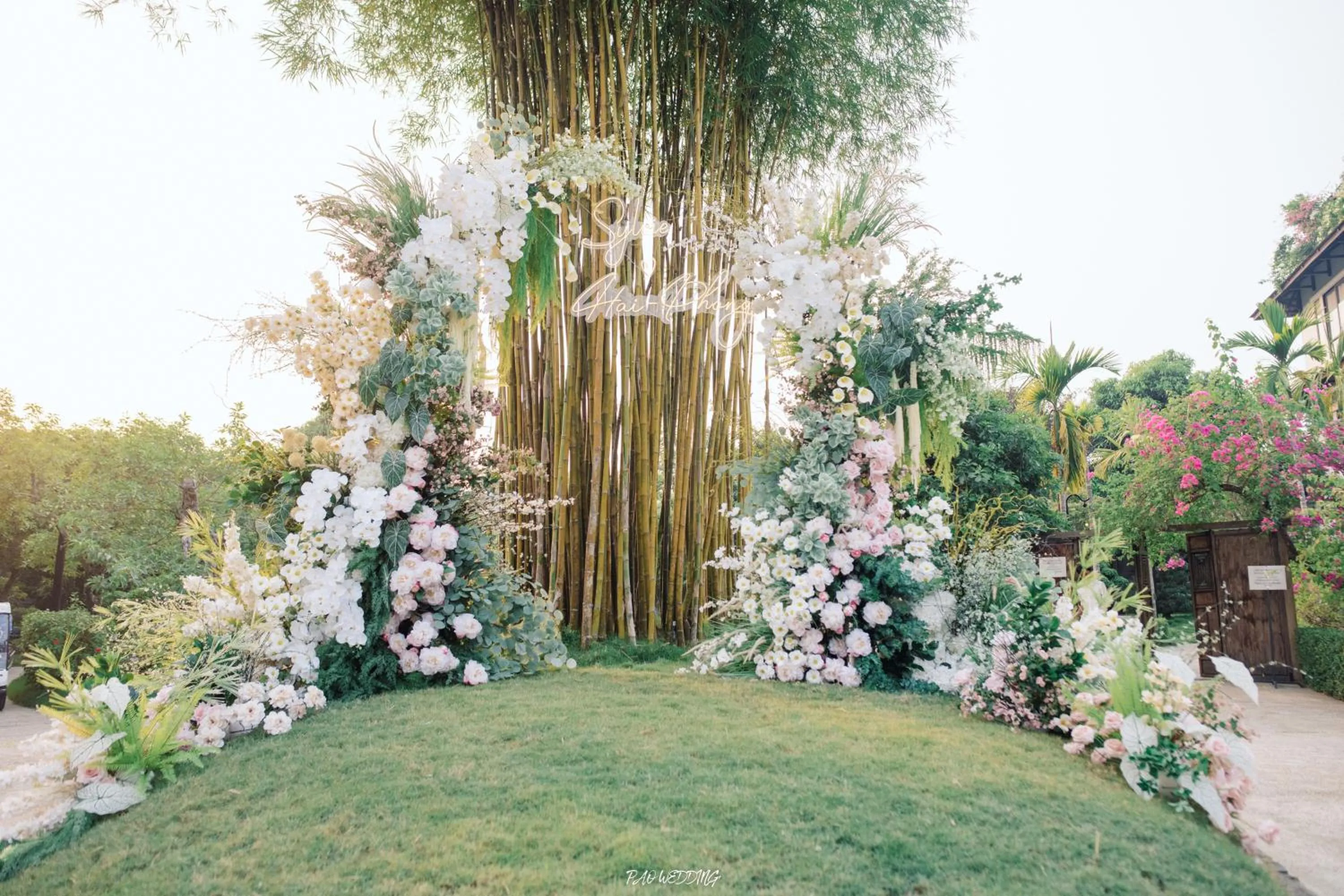 Garden view in aNhill Boutique