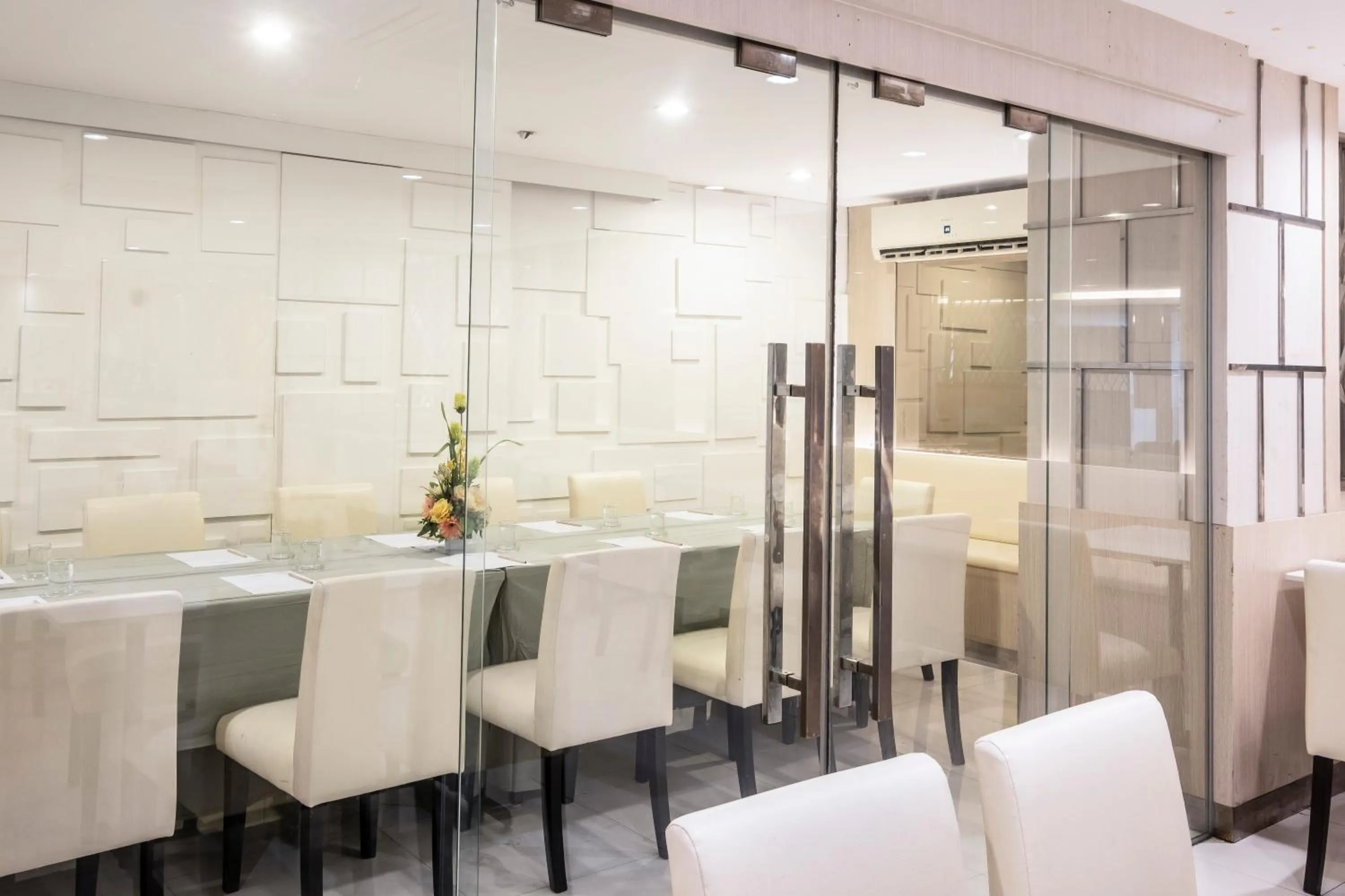 Banquet/Function facilities in The Airport Courtyard Suvarnabhumi Airport