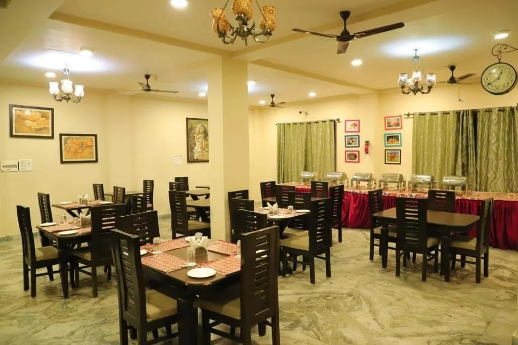 Restaurant/places to eat in Hotel Sagarmatha