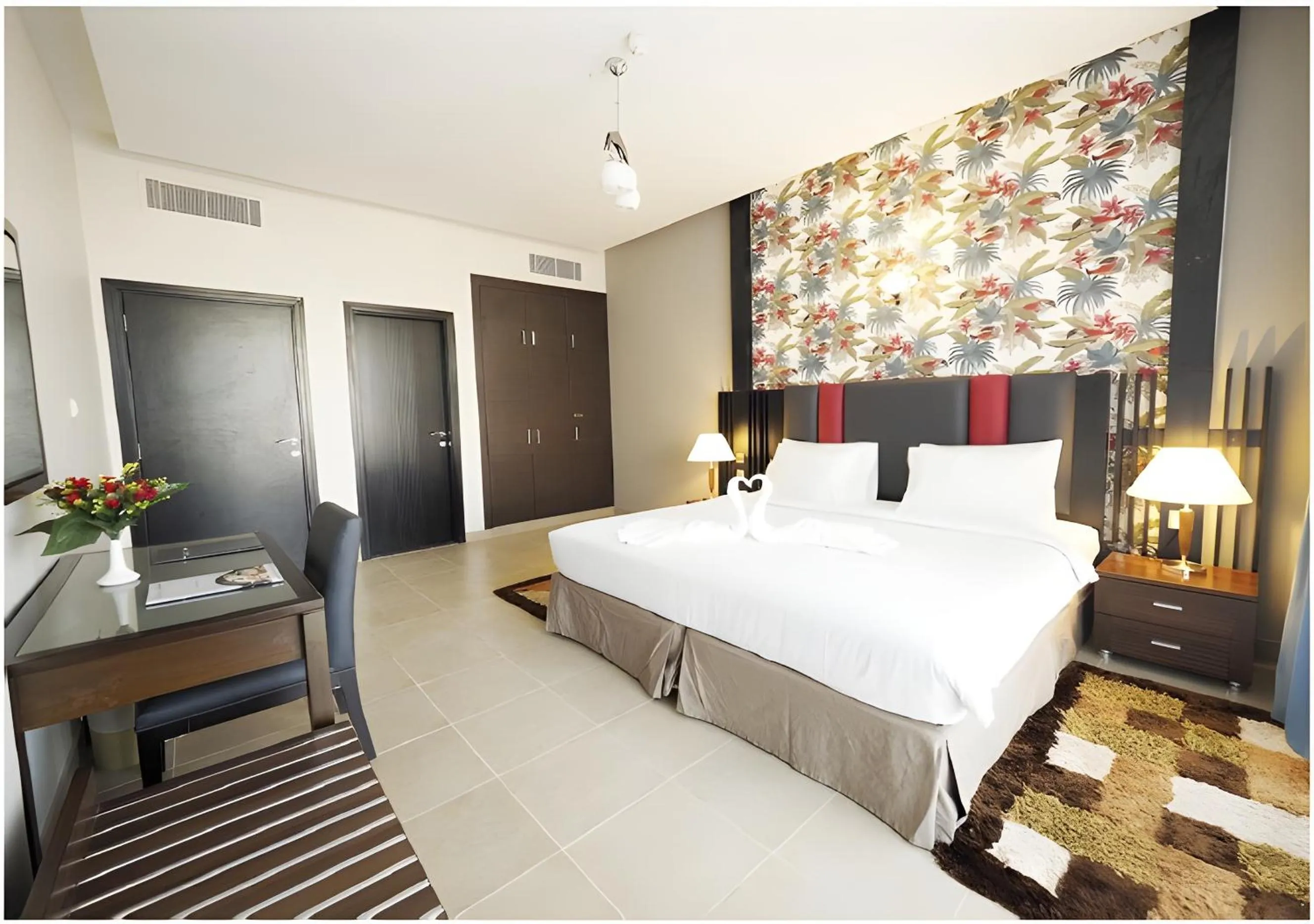 Bedroom, Bed in Skylark Hotel Apartments AL Barsha